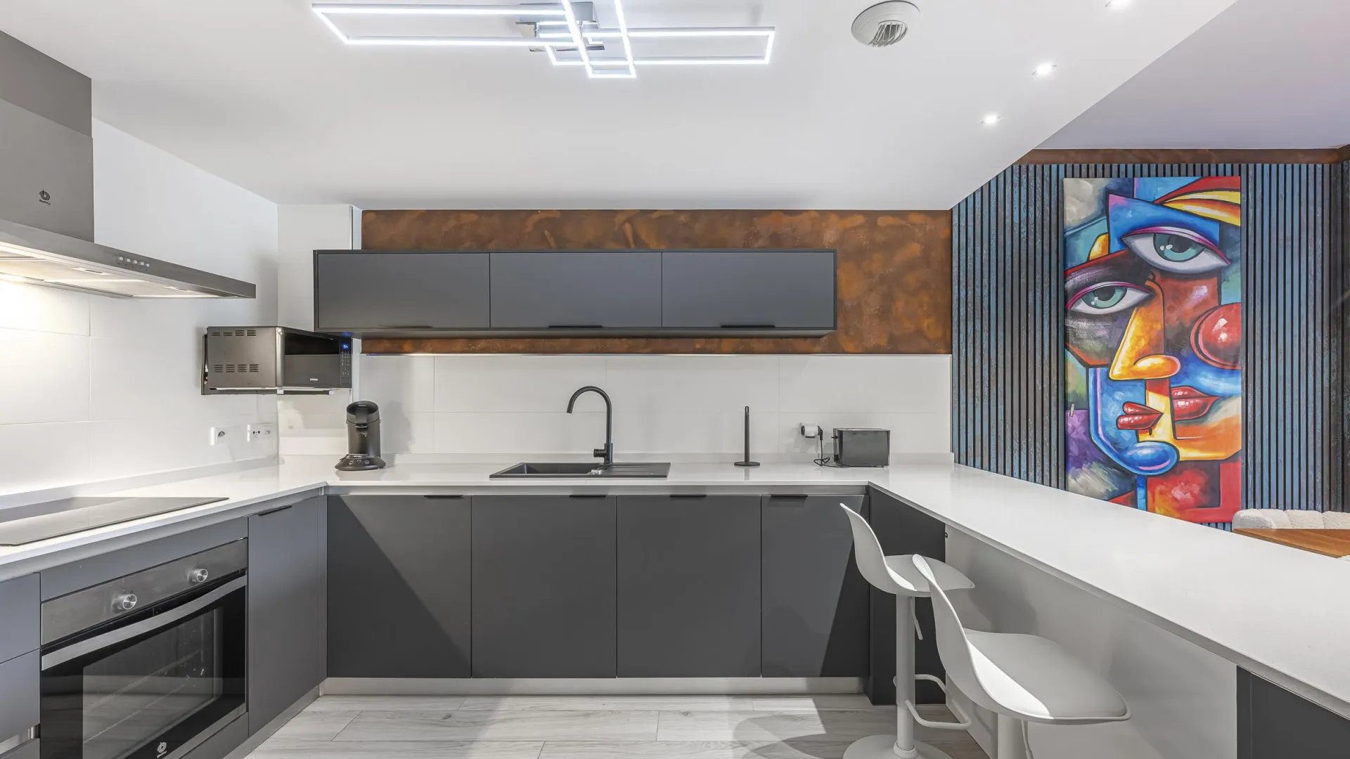 Apartamento en venta en Benahavis Centro