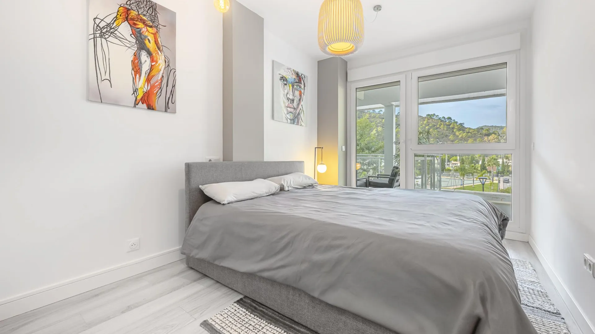 Apartamento en venta en Benahavis Centro