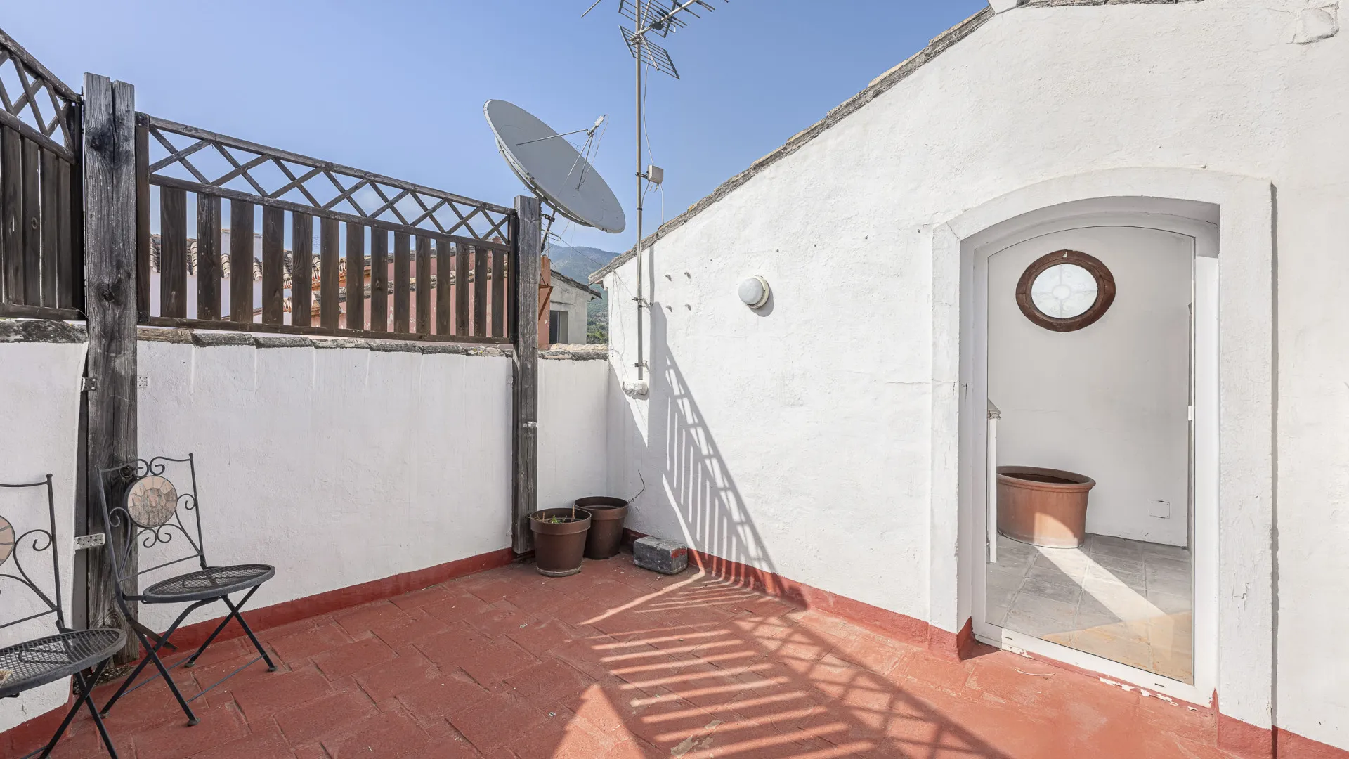 Adosado en venta con 5 dormitorios en Benahavis