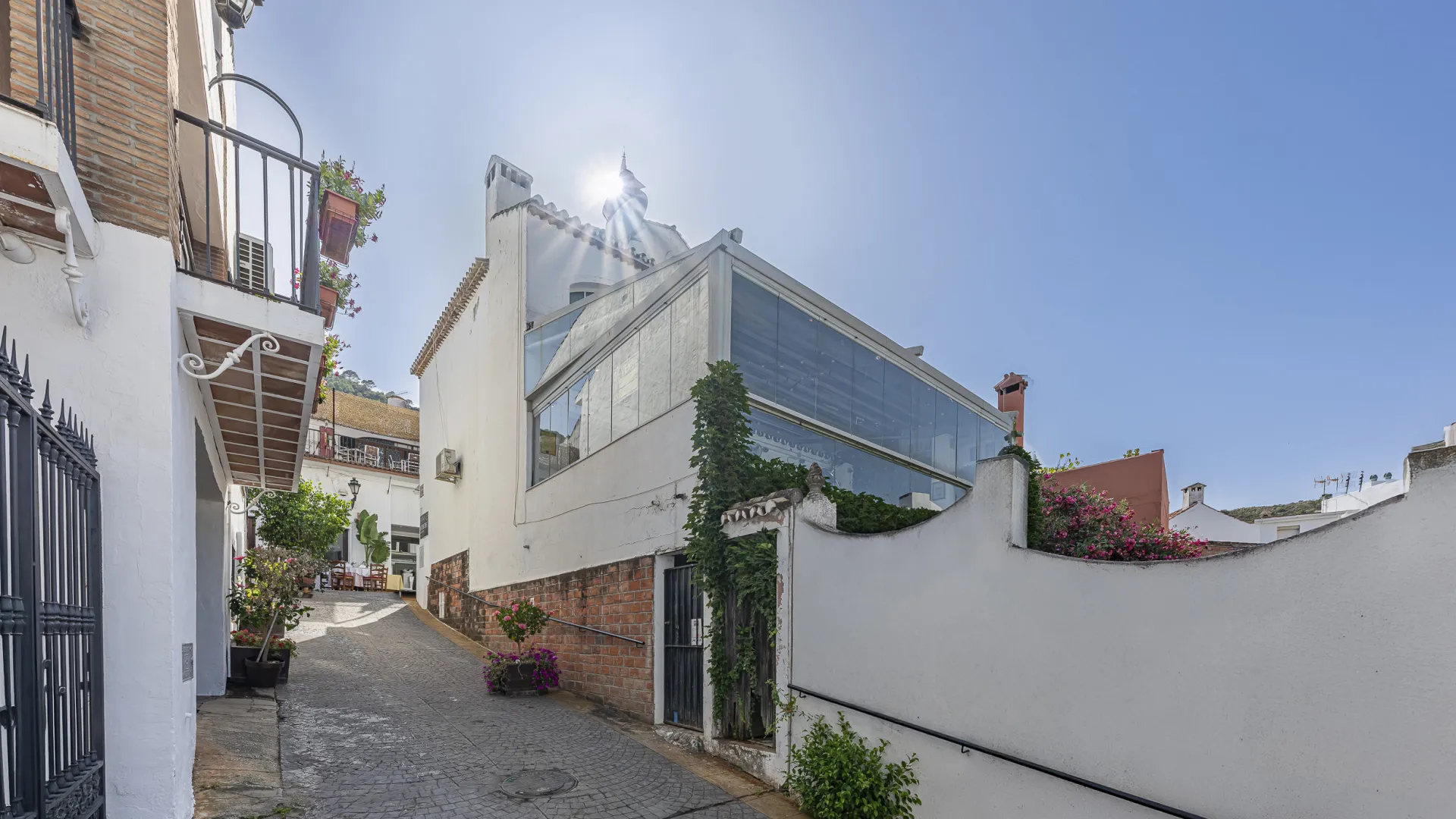 Adosado en venta con 5 dormitorios en Benahavis