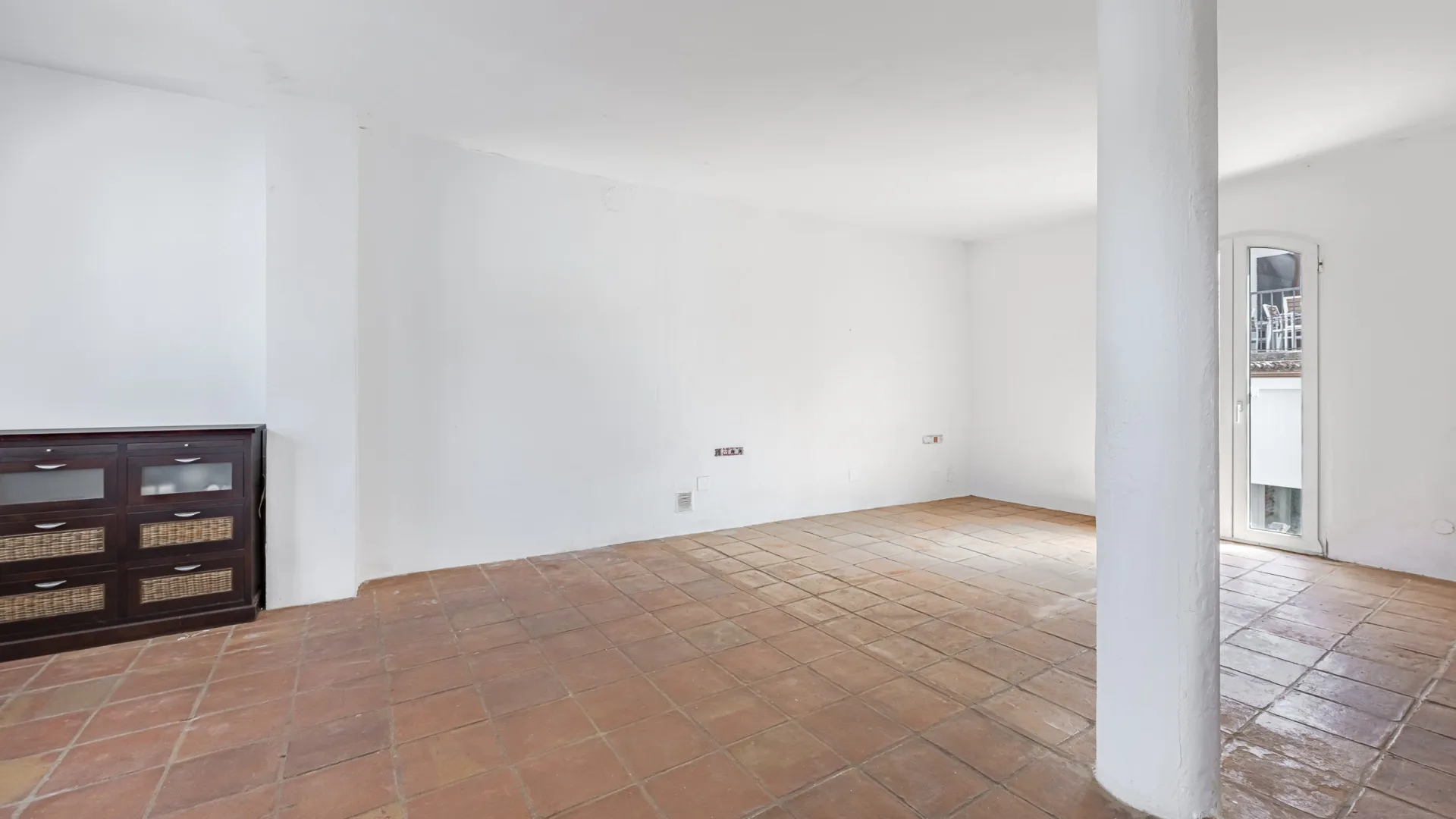 Adosado en venta con 5 dormitorios en Benahavis