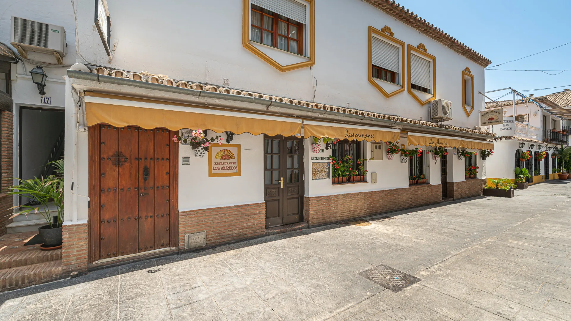Adosado en venta con 5 dormitorios en Benahavis