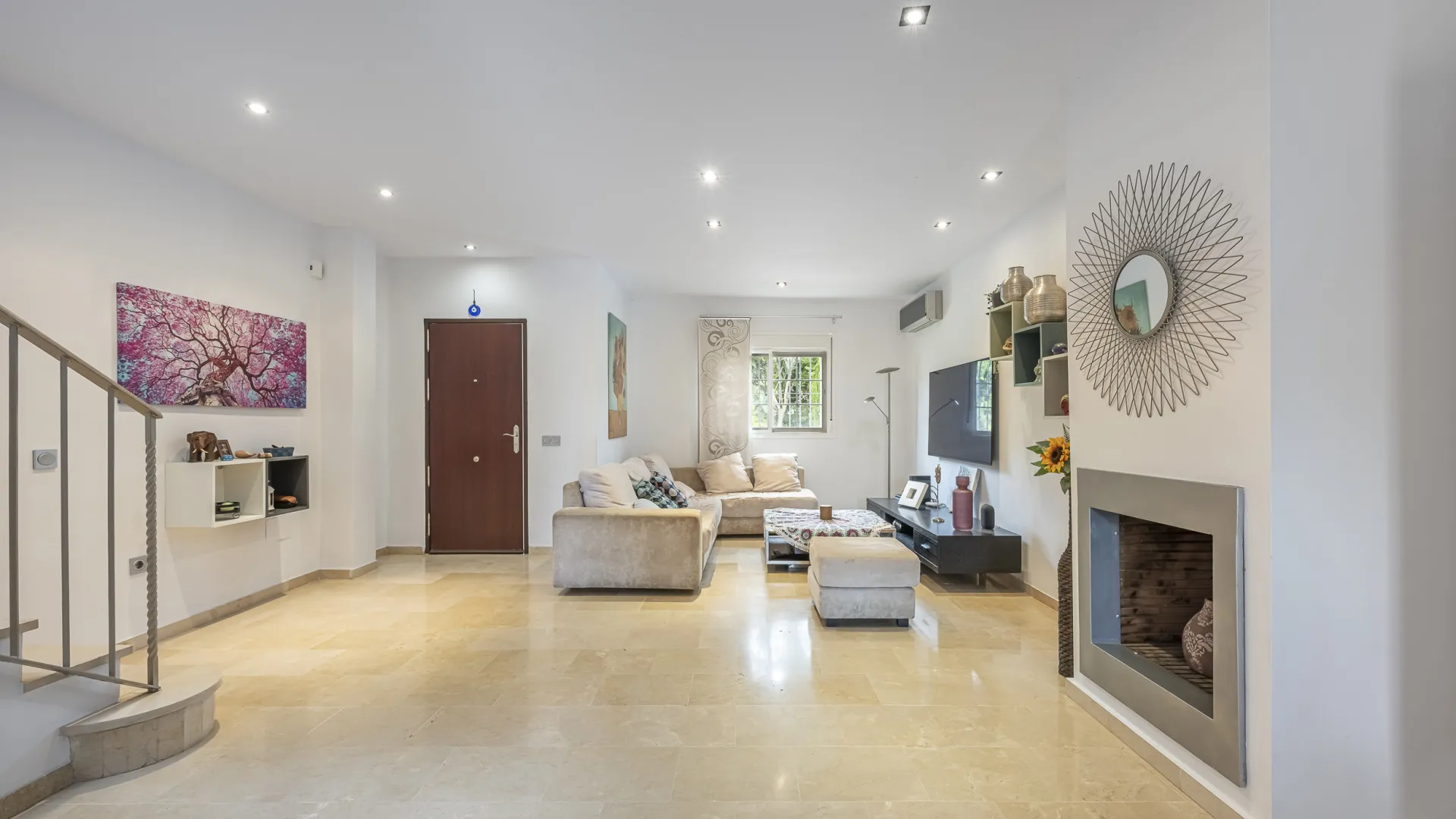 Town house for sale in Estepona
