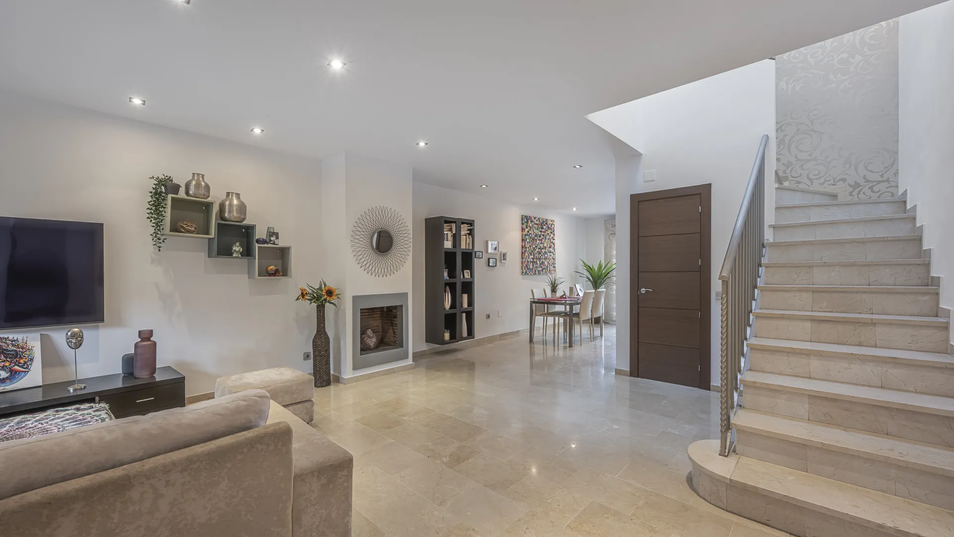 Town house for sale in Estepona