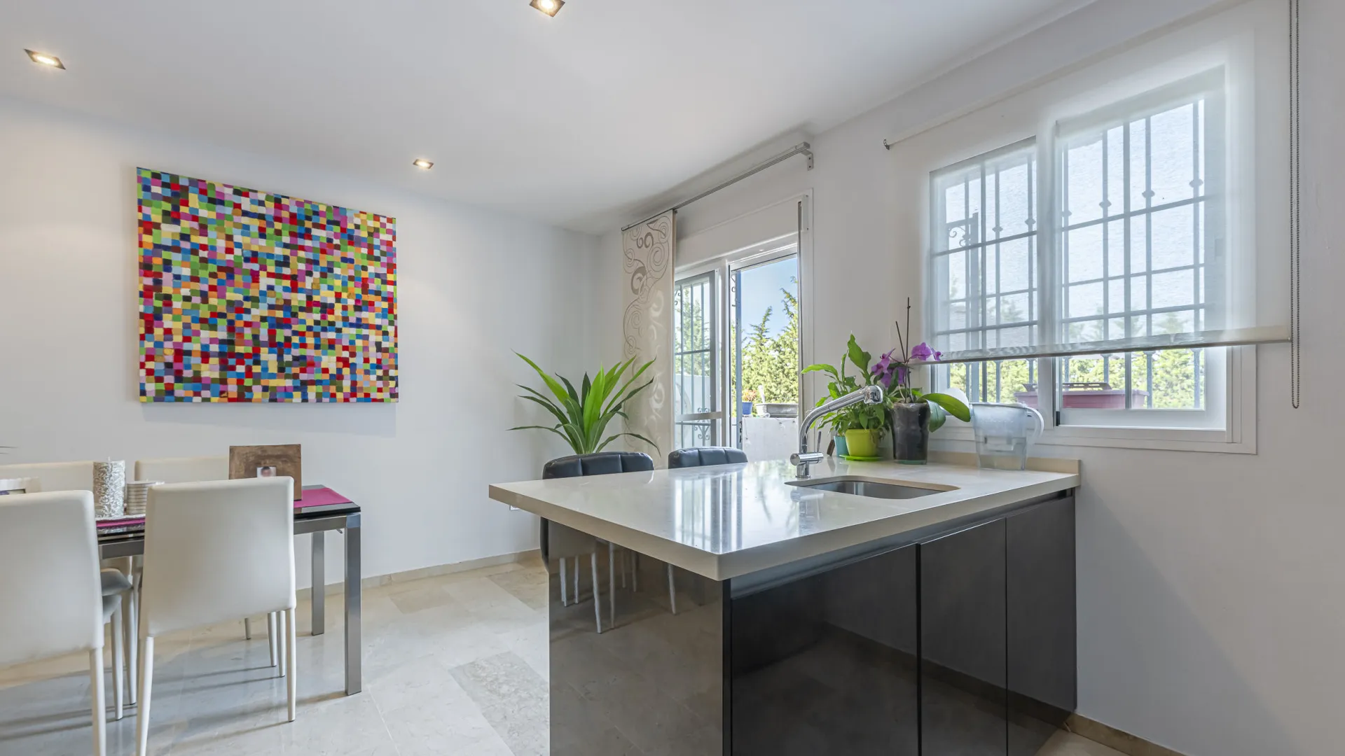 Town house for sale in Estepona