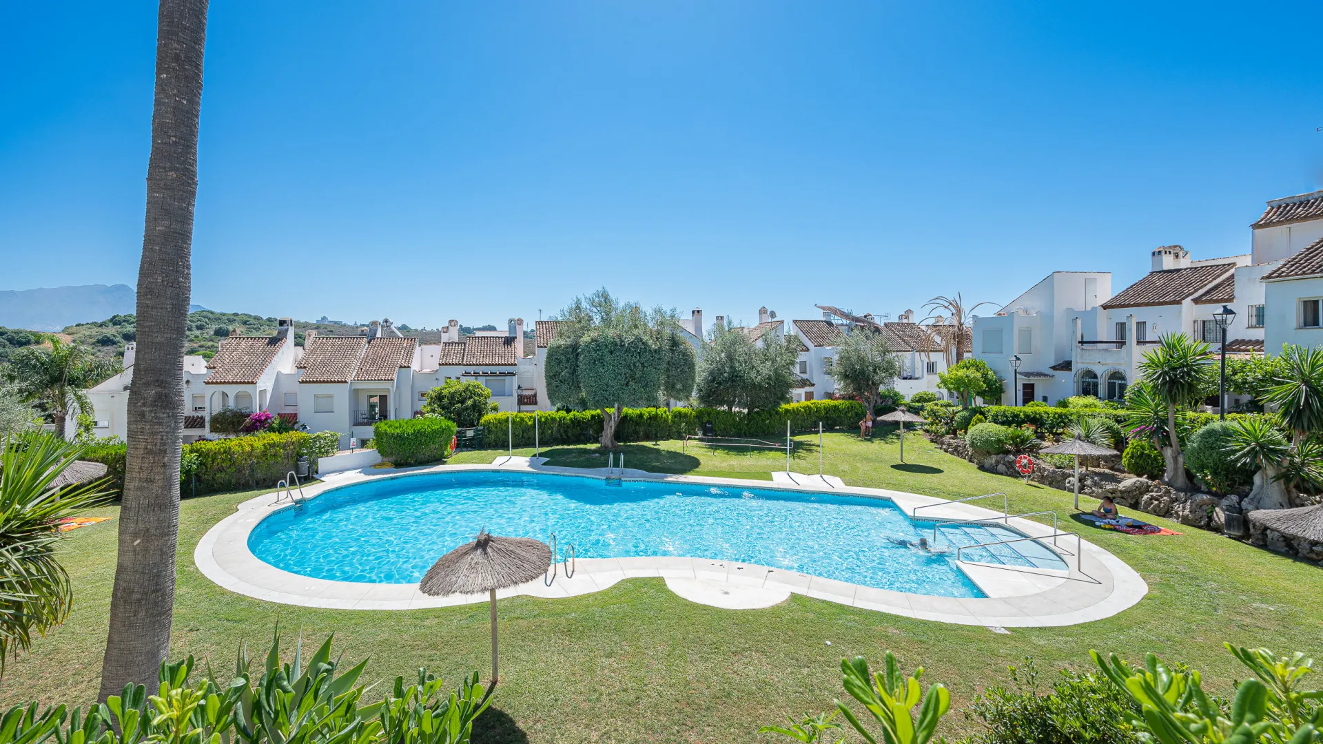 Town house for sale in Estepona