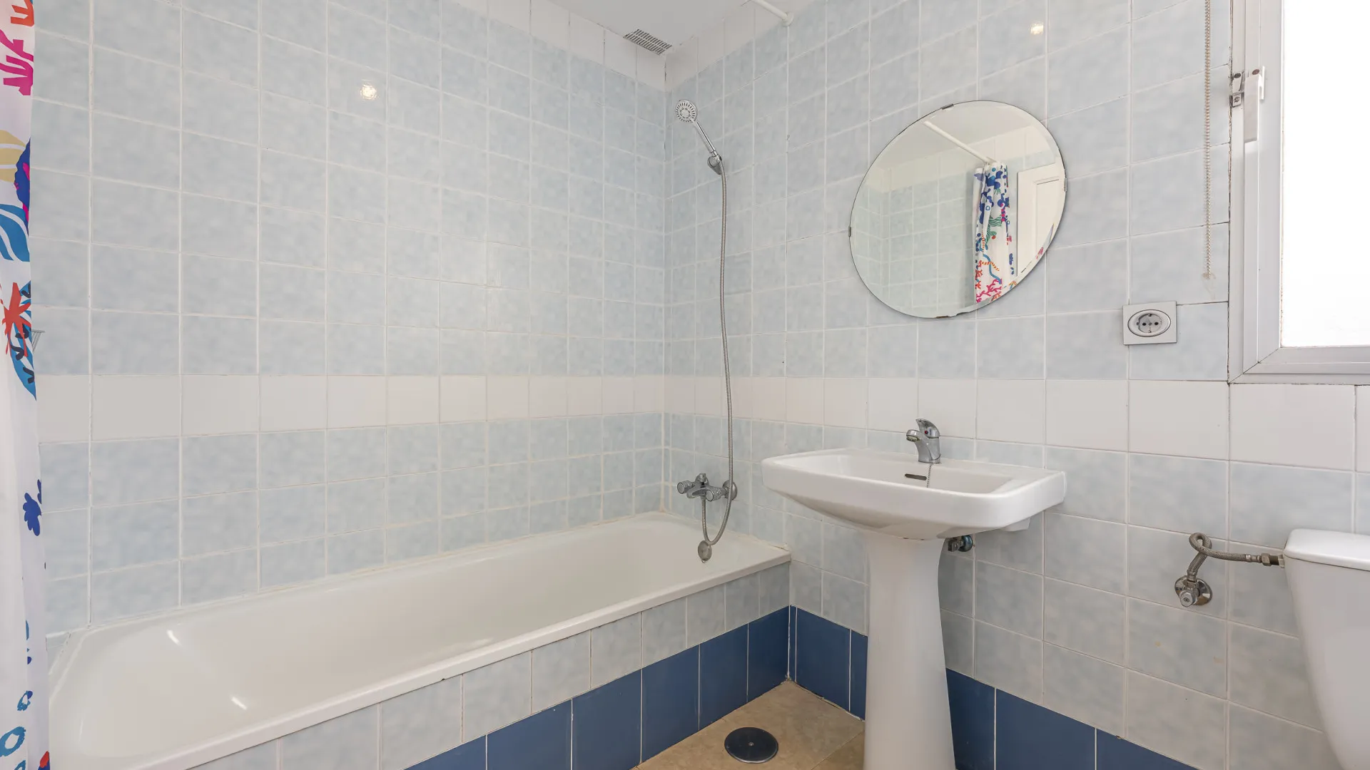 Town house for sale in Estepona
