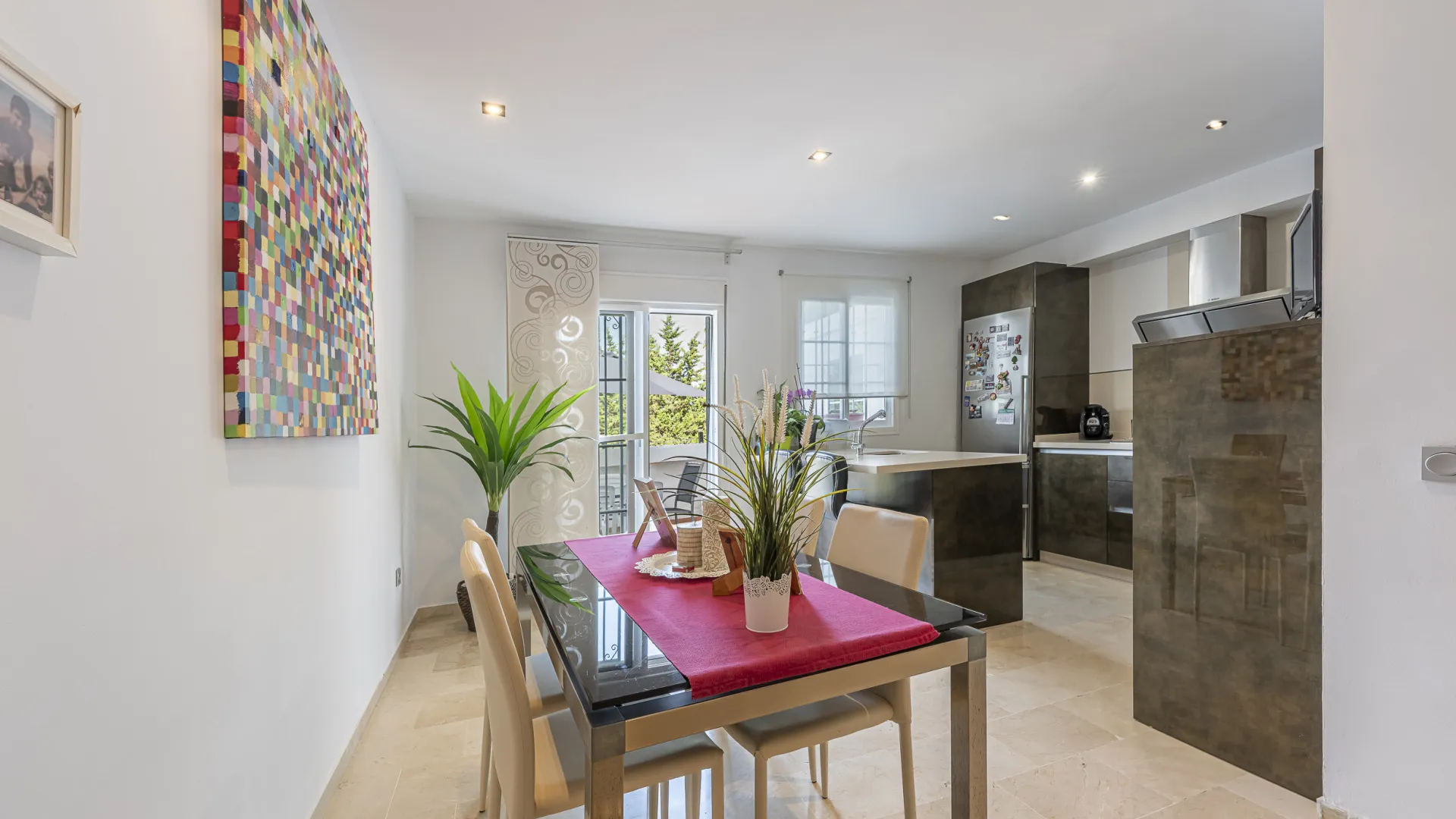 Town house for sale in Estepona