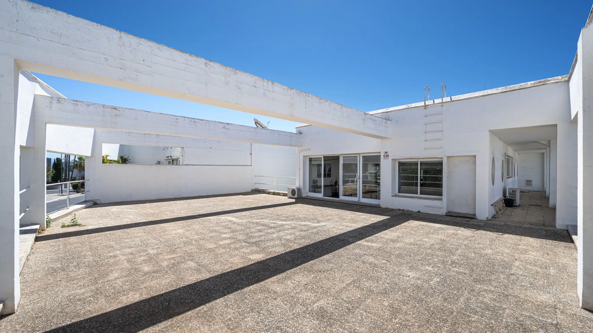 Se vende negocio en Guadalmina Alta