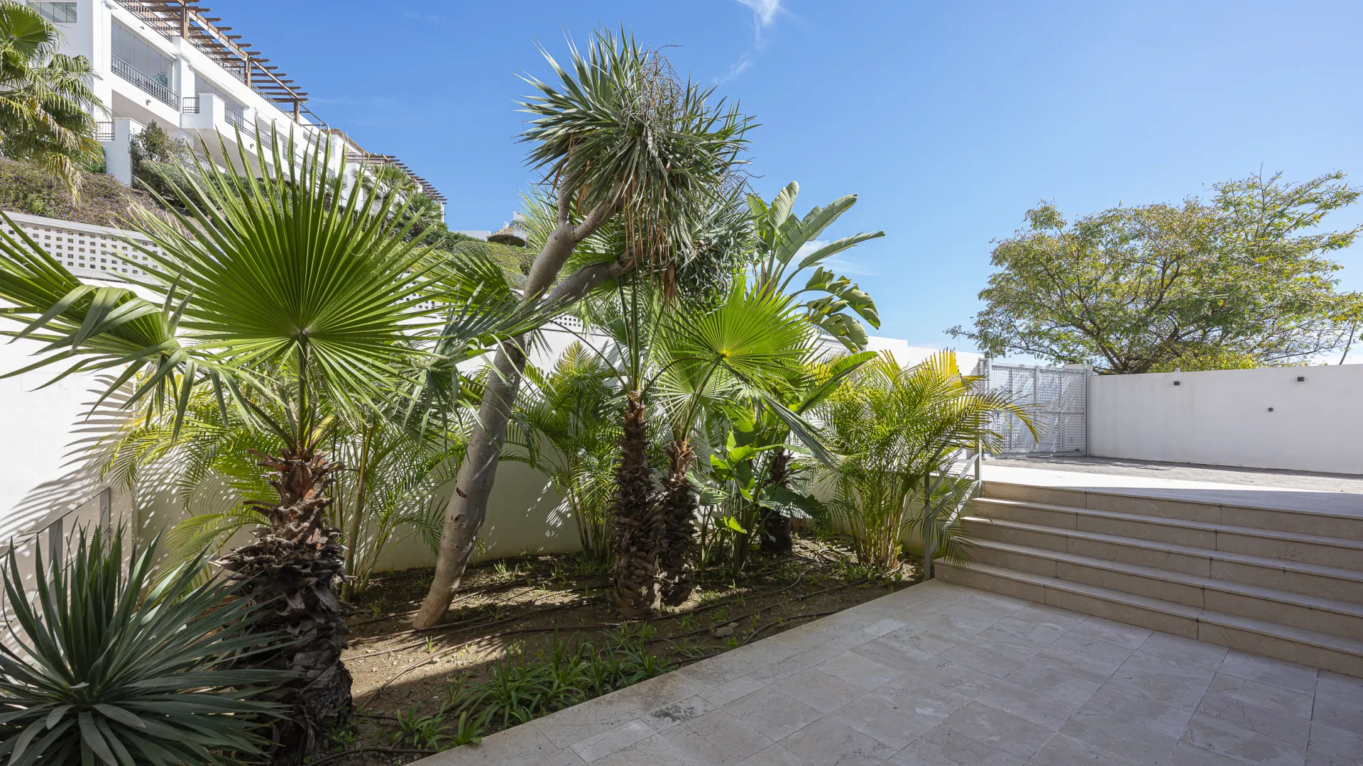 Los Arqueros 6 bedrooms villa for sale