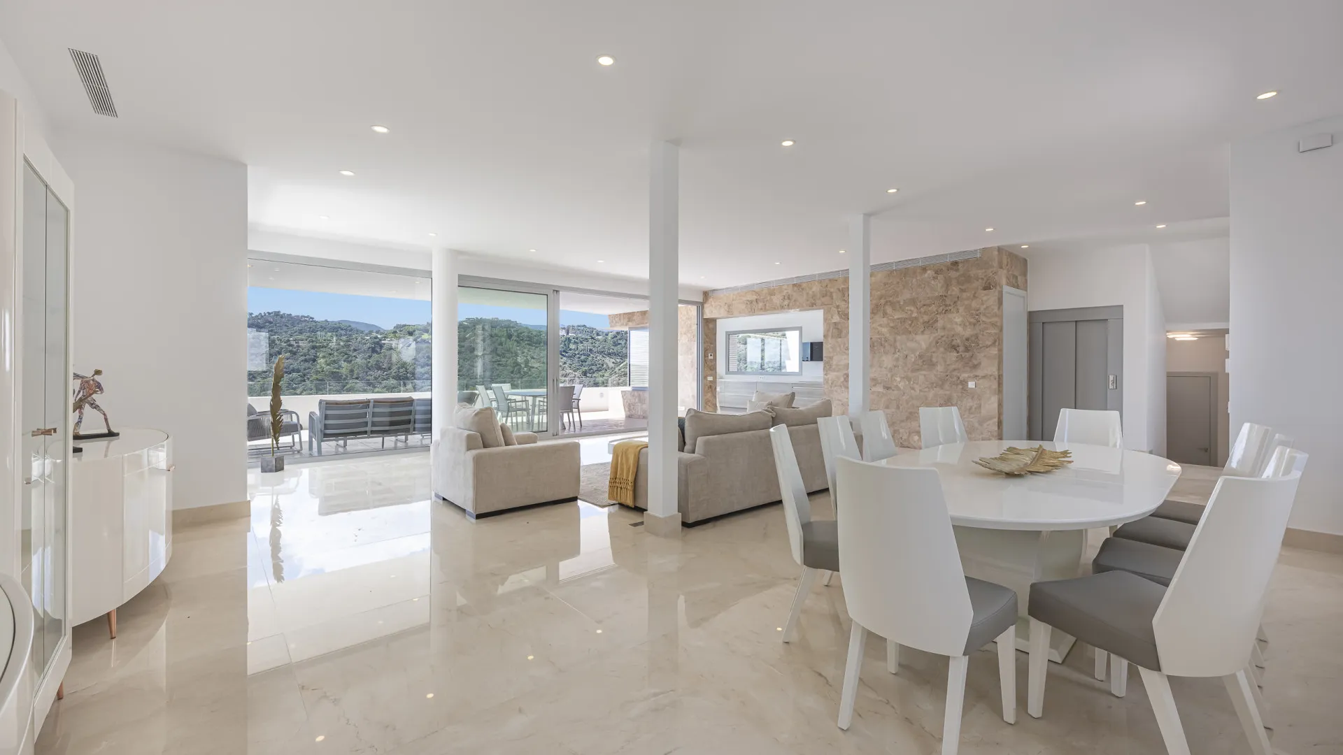 Los Arqueros 6 bedrooms villa for sale