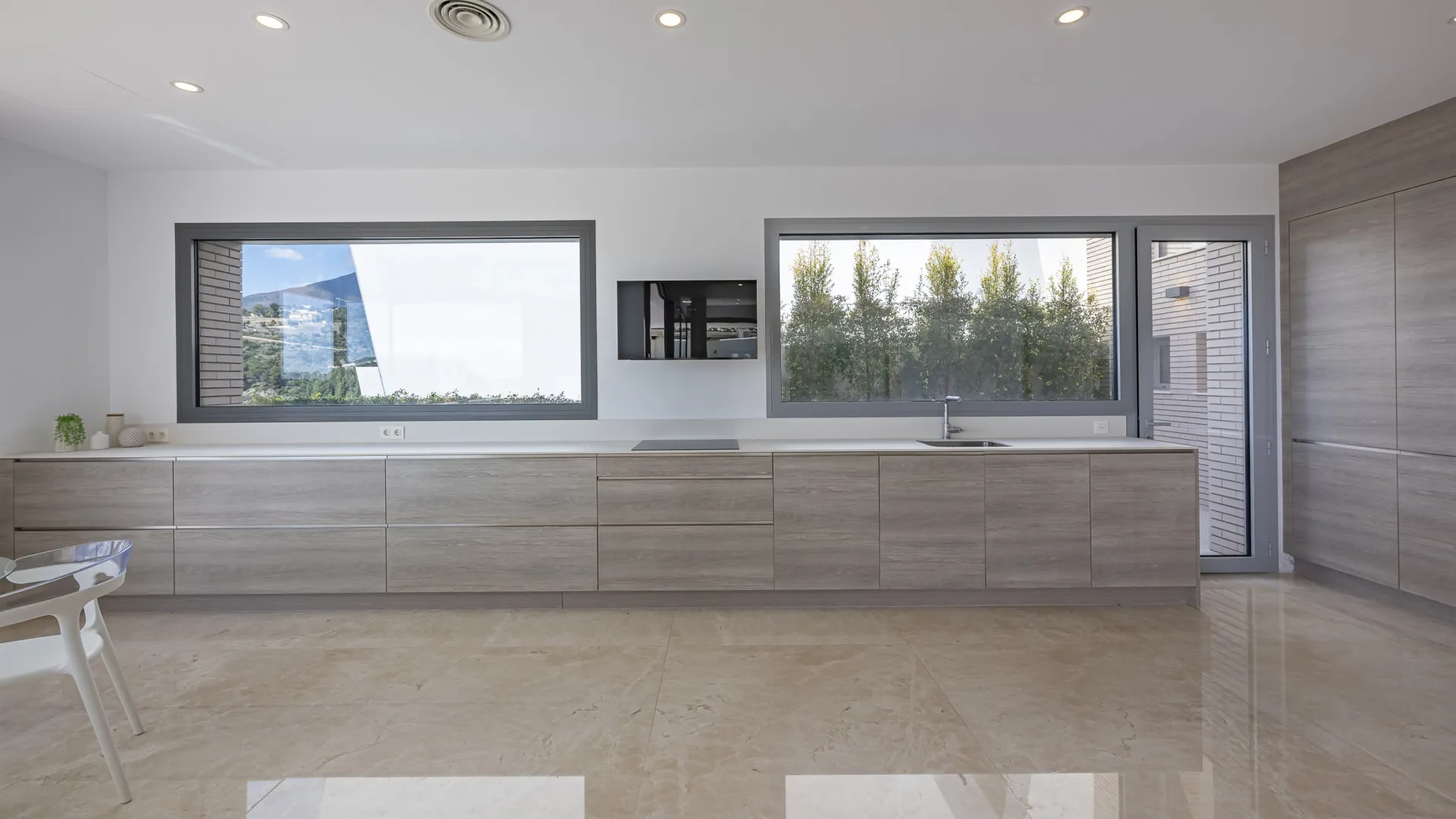 Los Arqueros 6 bedrooms villa for sale