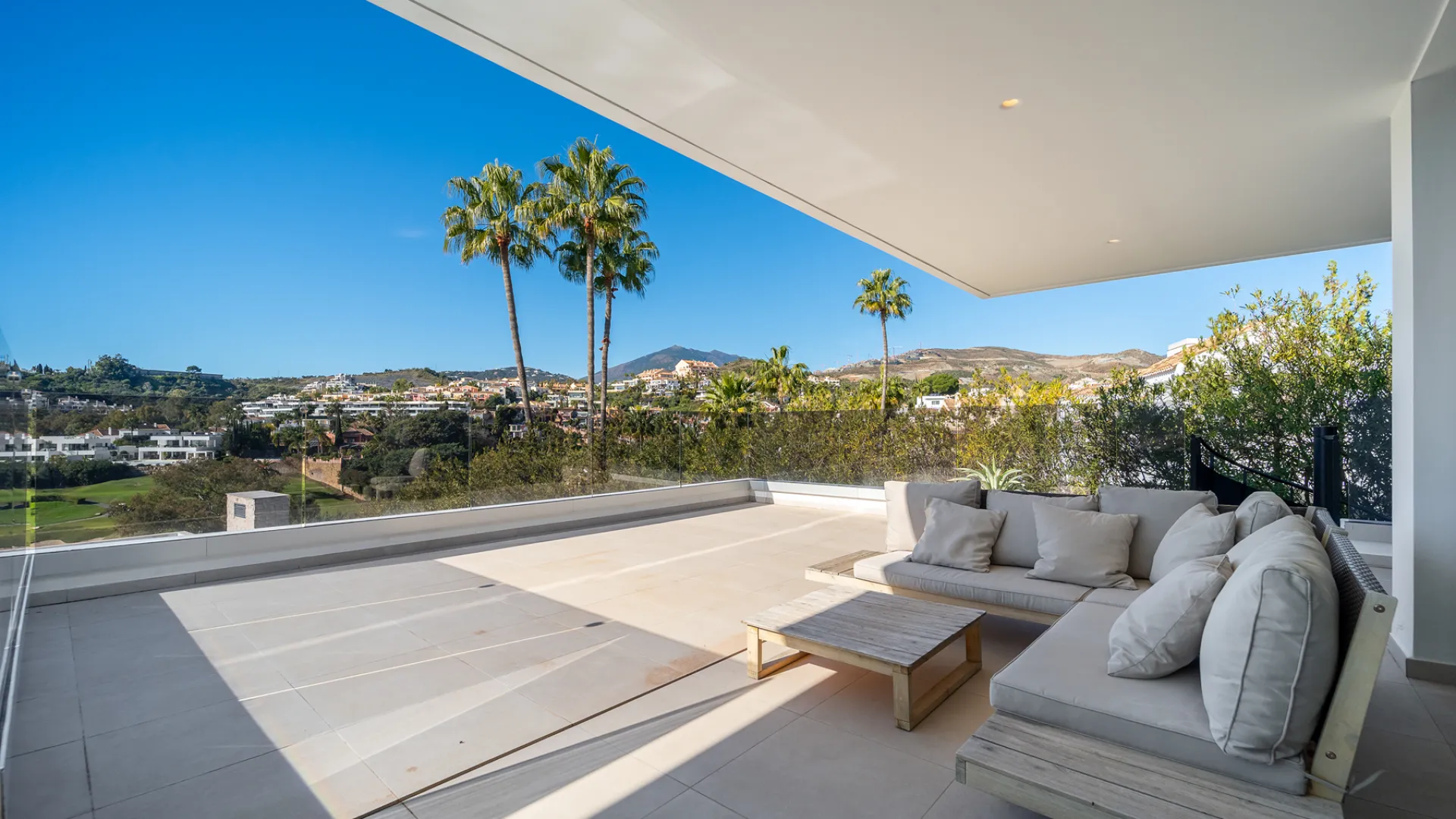 5 bedrooms villa in Andalucia Alta for sale