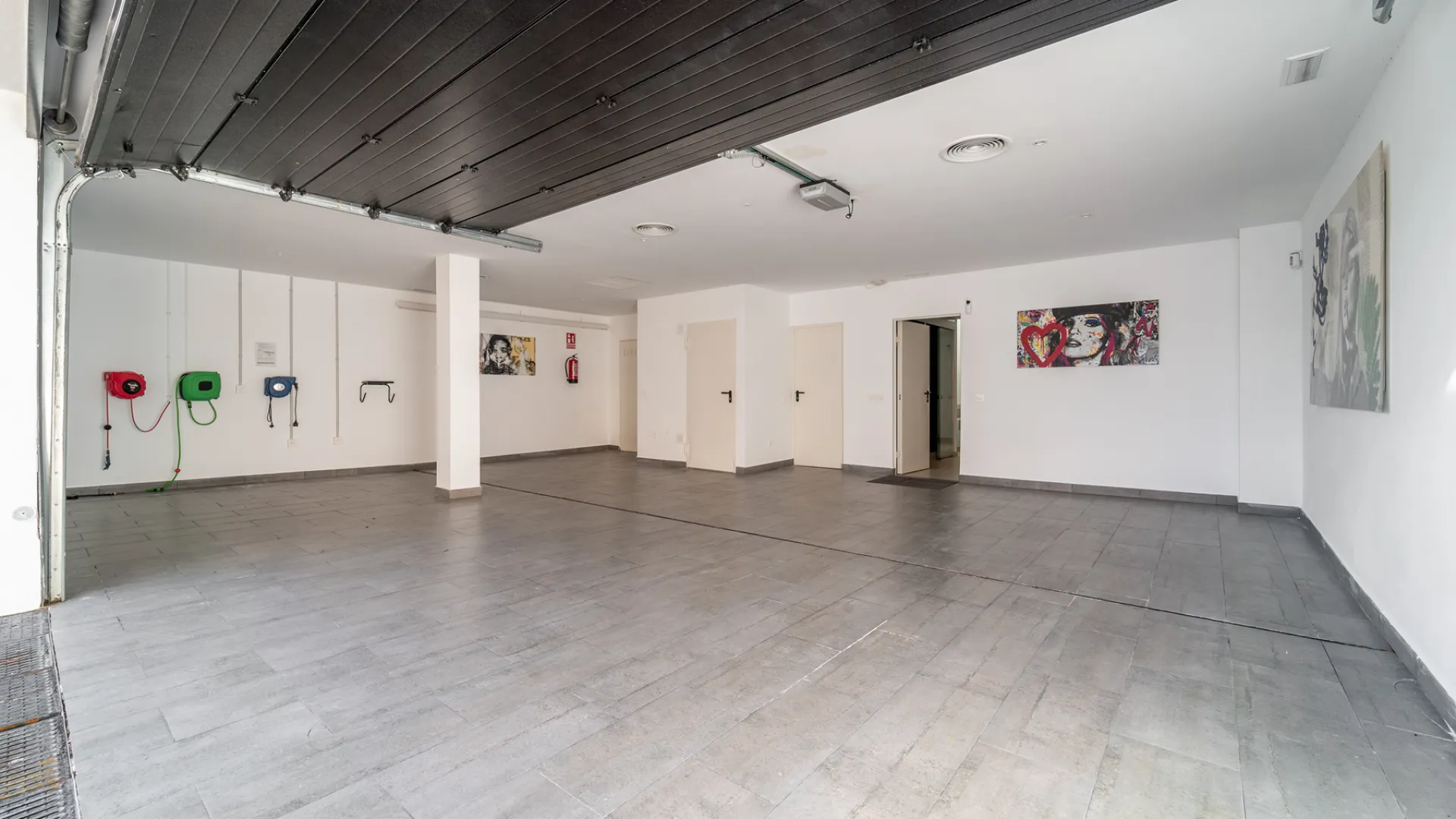 5 bedrooms villa in Andalucia Alta for sale