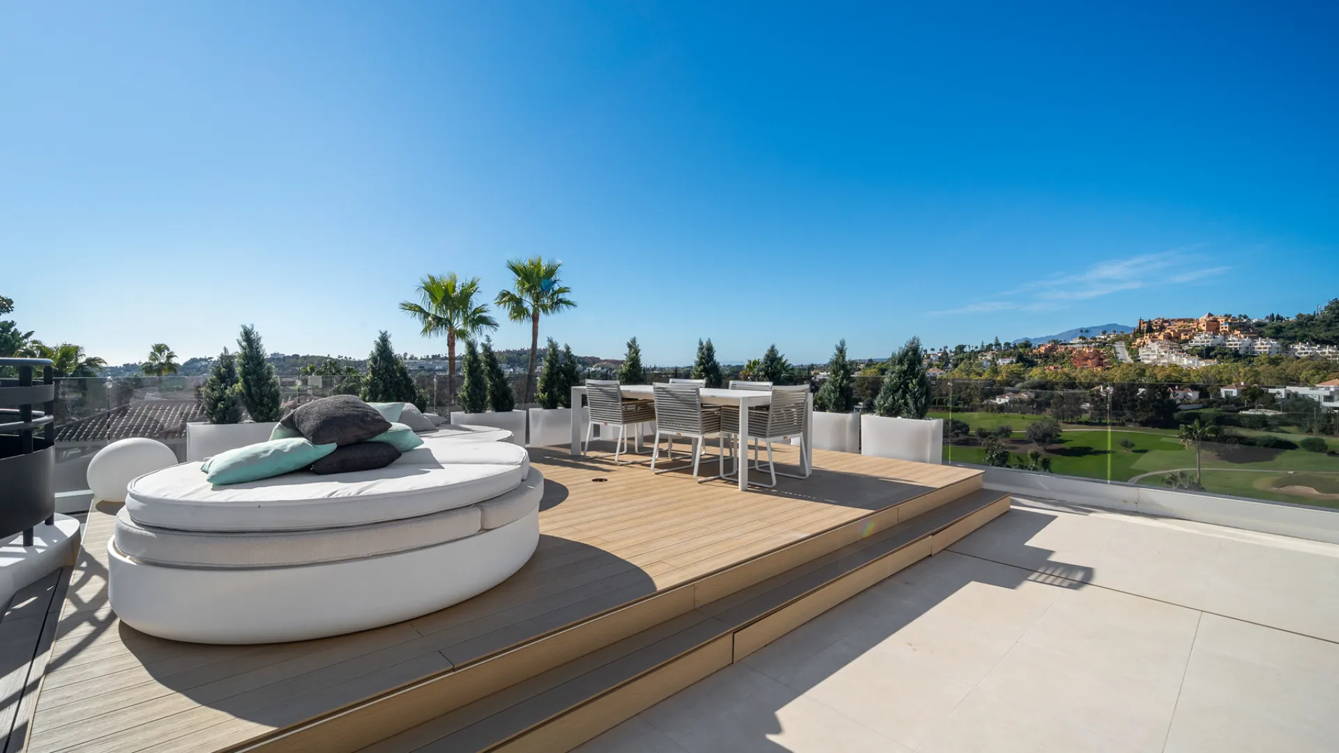 5 bedrooms villa in Andalucia Alta for sale