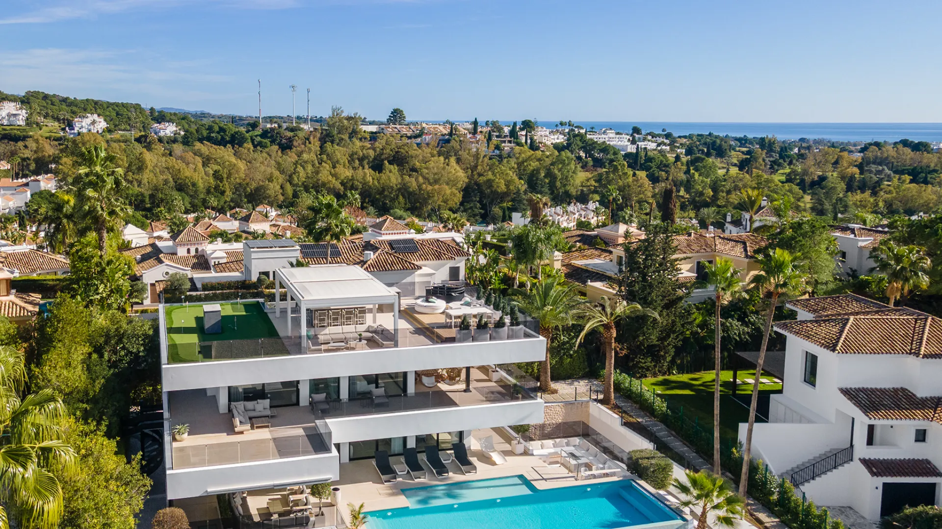 5 bedrooms villa in Andalucia Alta for sale