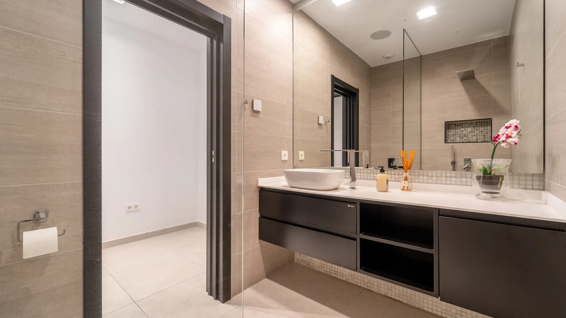 5 bedrooms villa in Andalucia Alta for sale