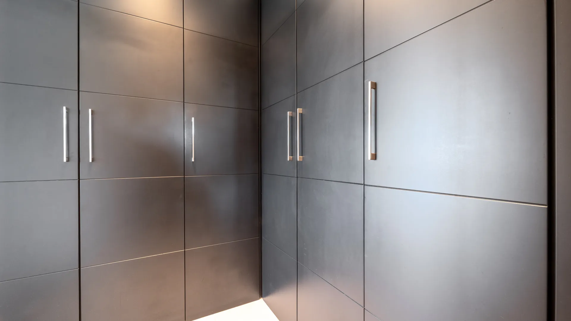 5 bedrooms villa in Andalucia Alta for sale