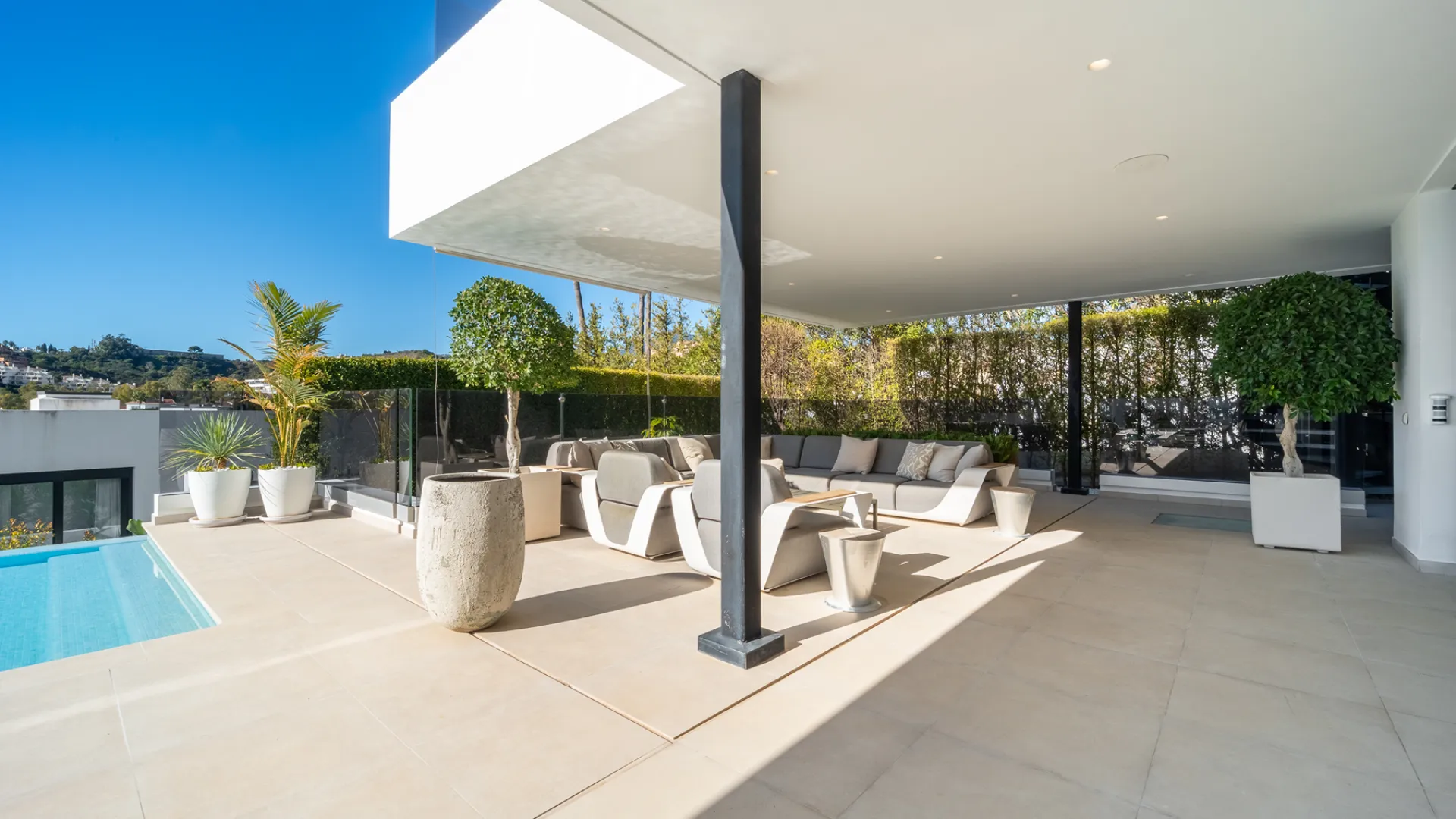 5 bedrooms villa in Andalucia Alta for sale