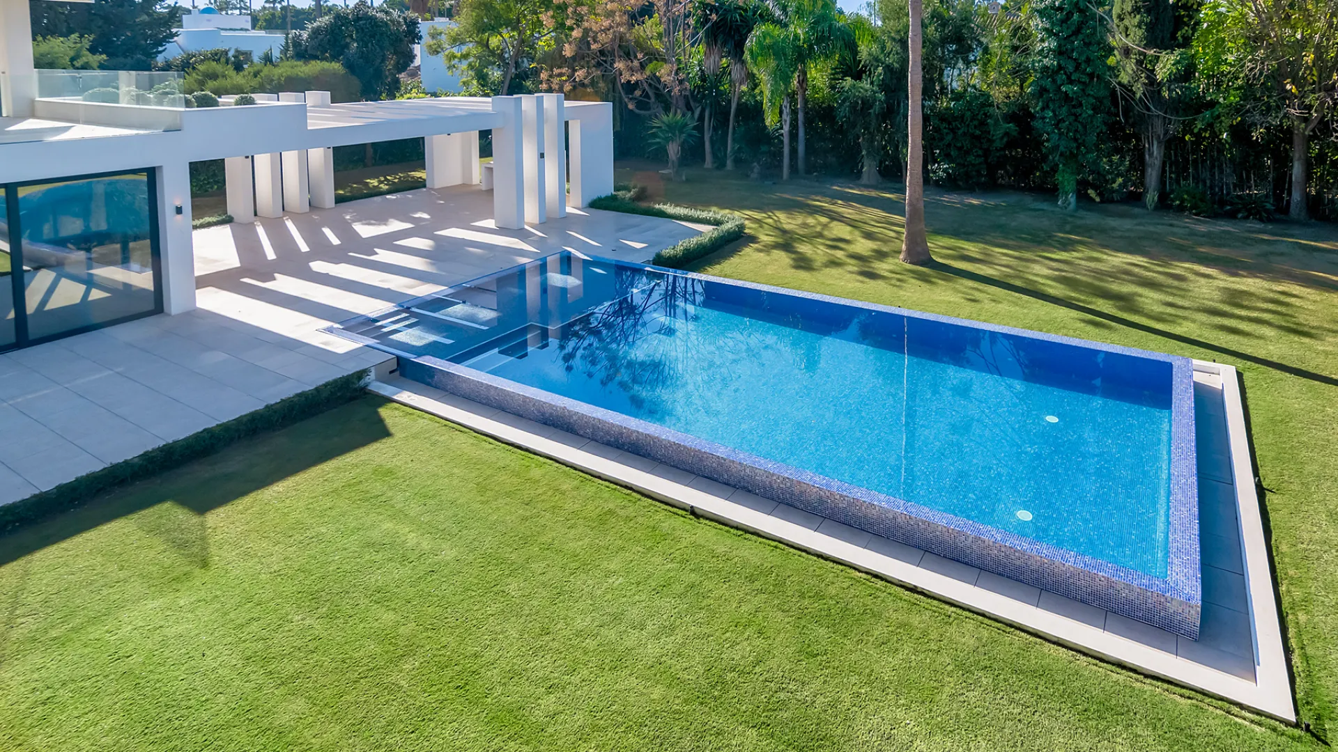 For sale 5 bedrooms villa in Kings & Queens