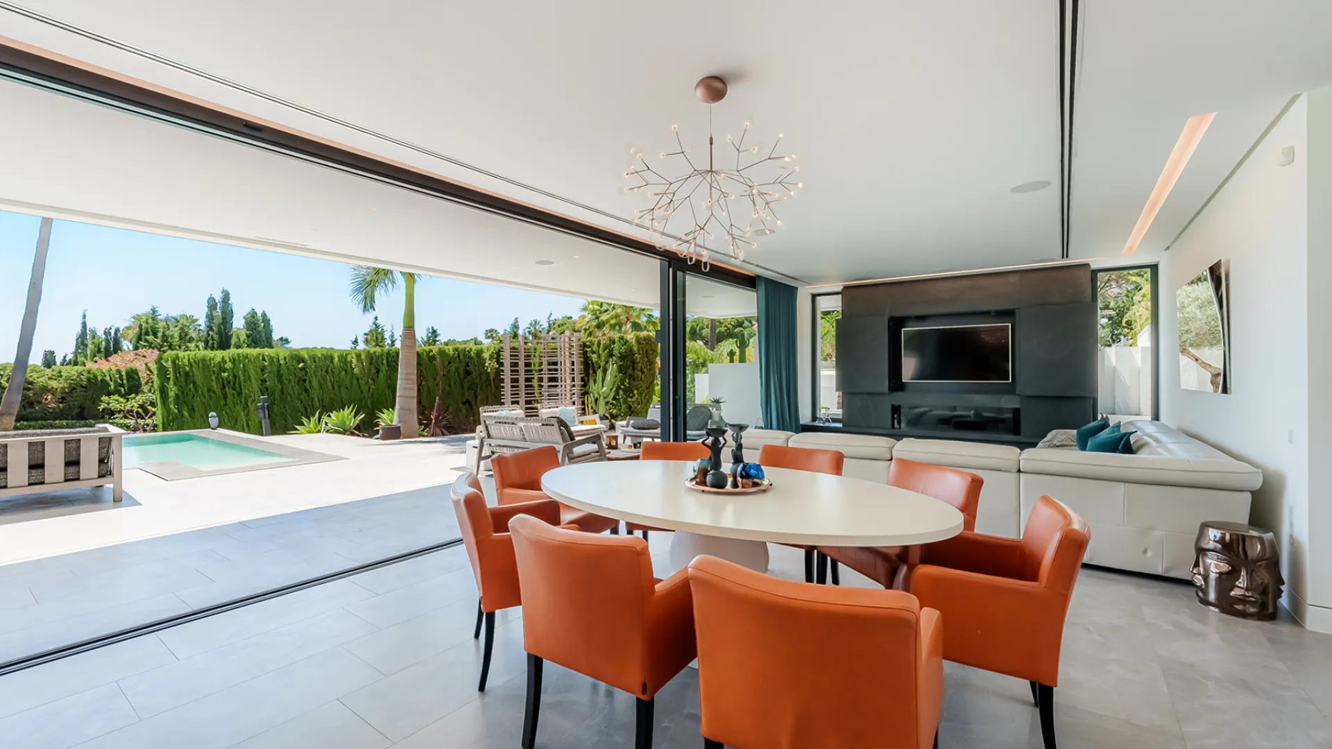 Las Brisas villa for sale