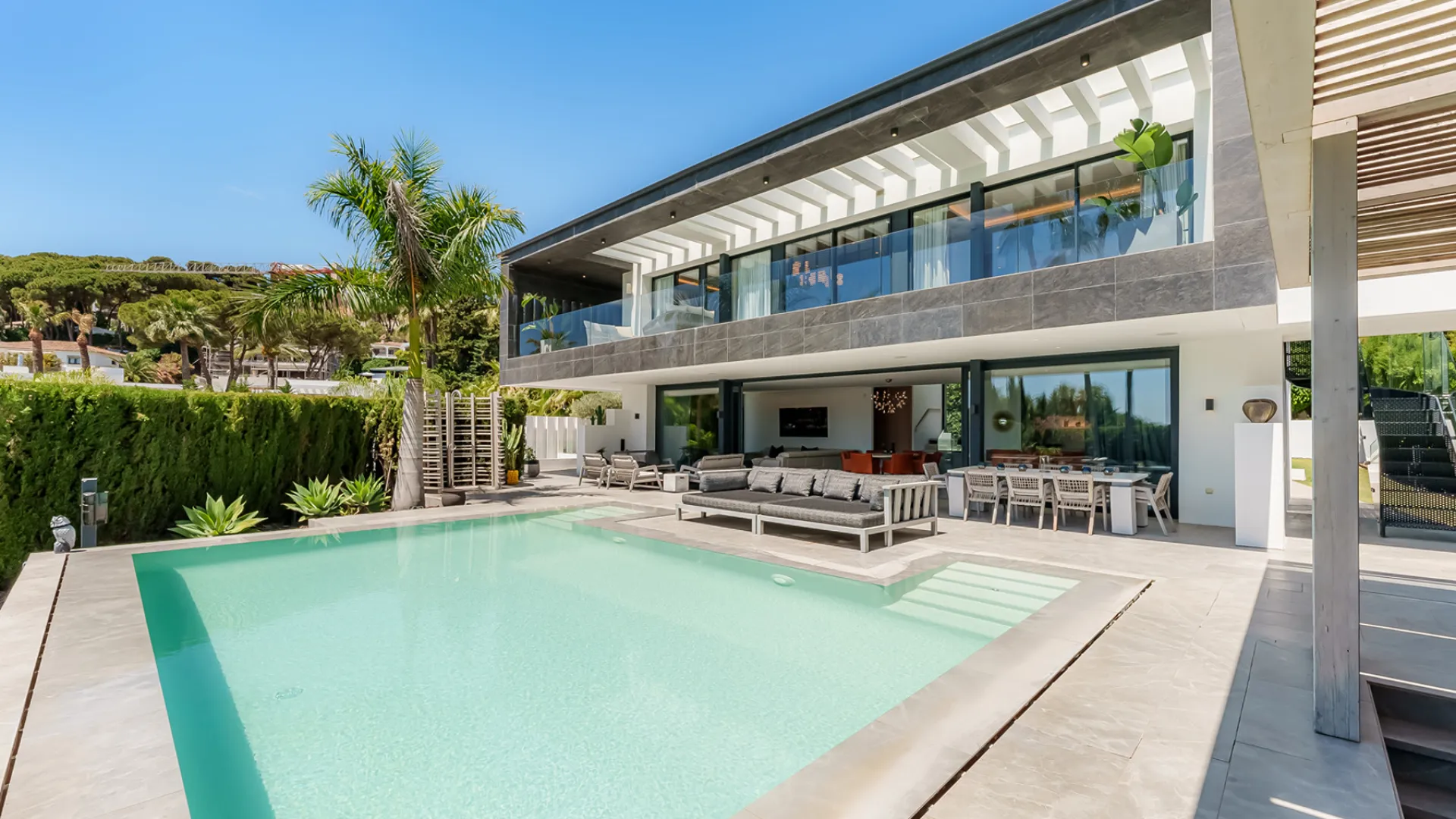 Las Brisas villa for sale