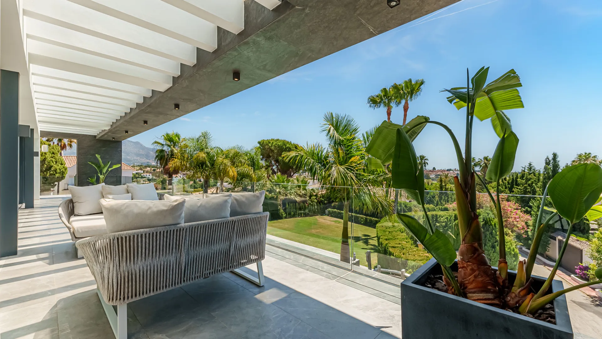 Las Brisas villa for sale