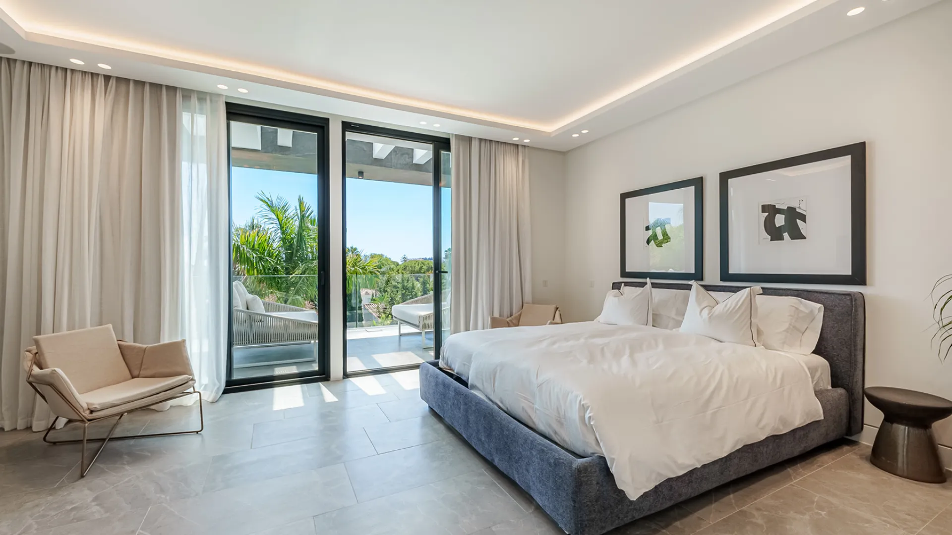 Las Brisas villa for sale