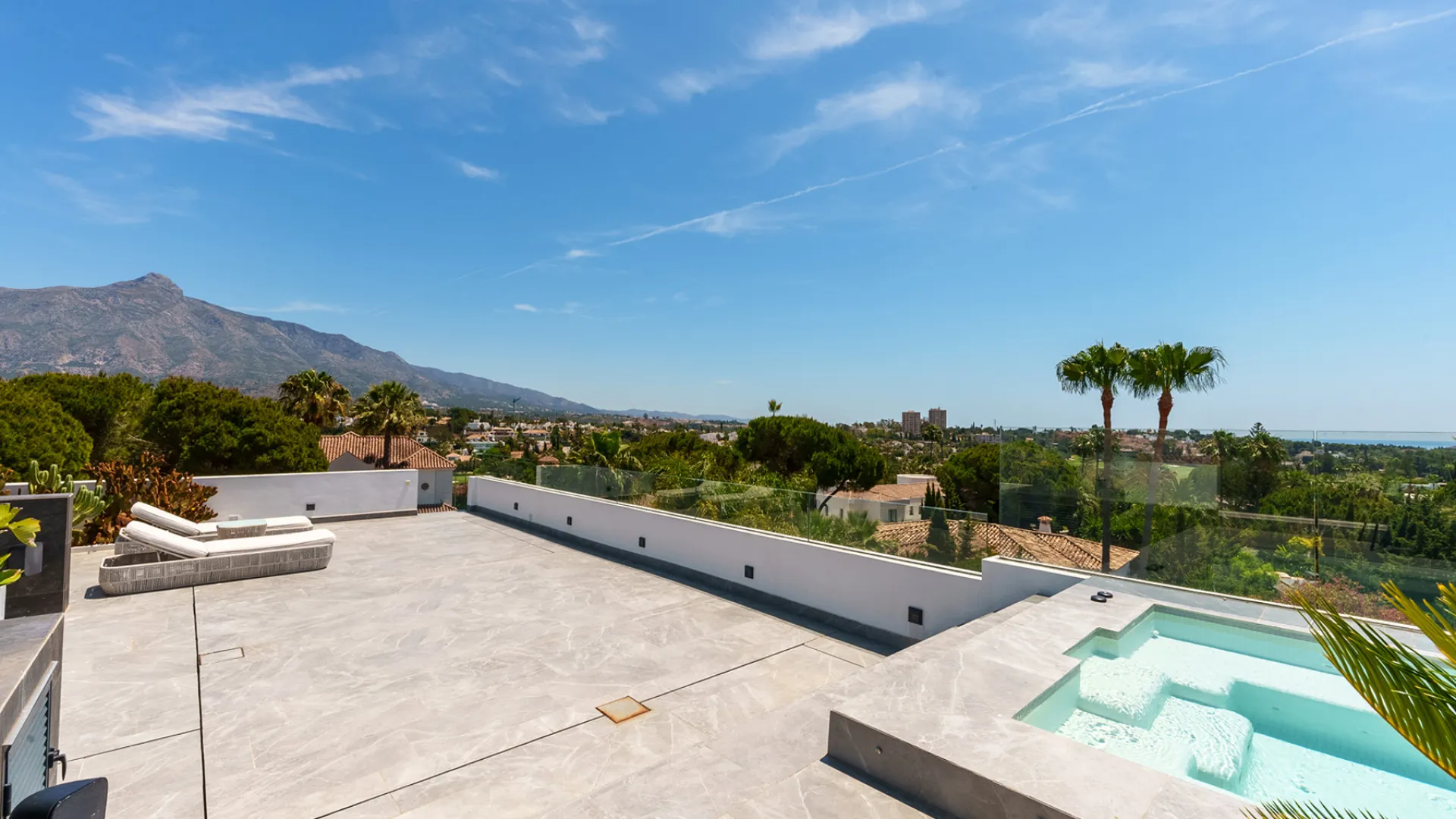 Las Brisas villa for sale