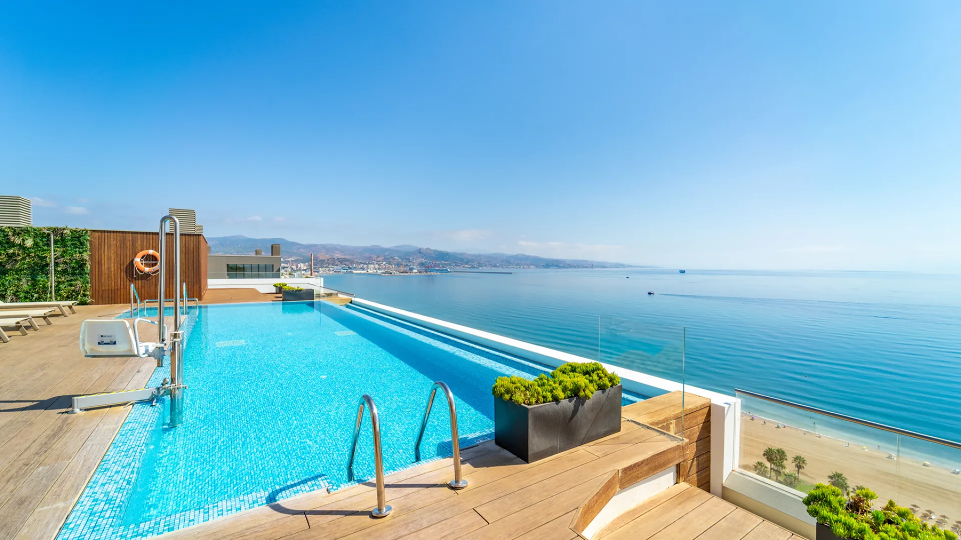 For sale apartment with 4 bedrooms in Parque Mediterráneo - Santa Paula