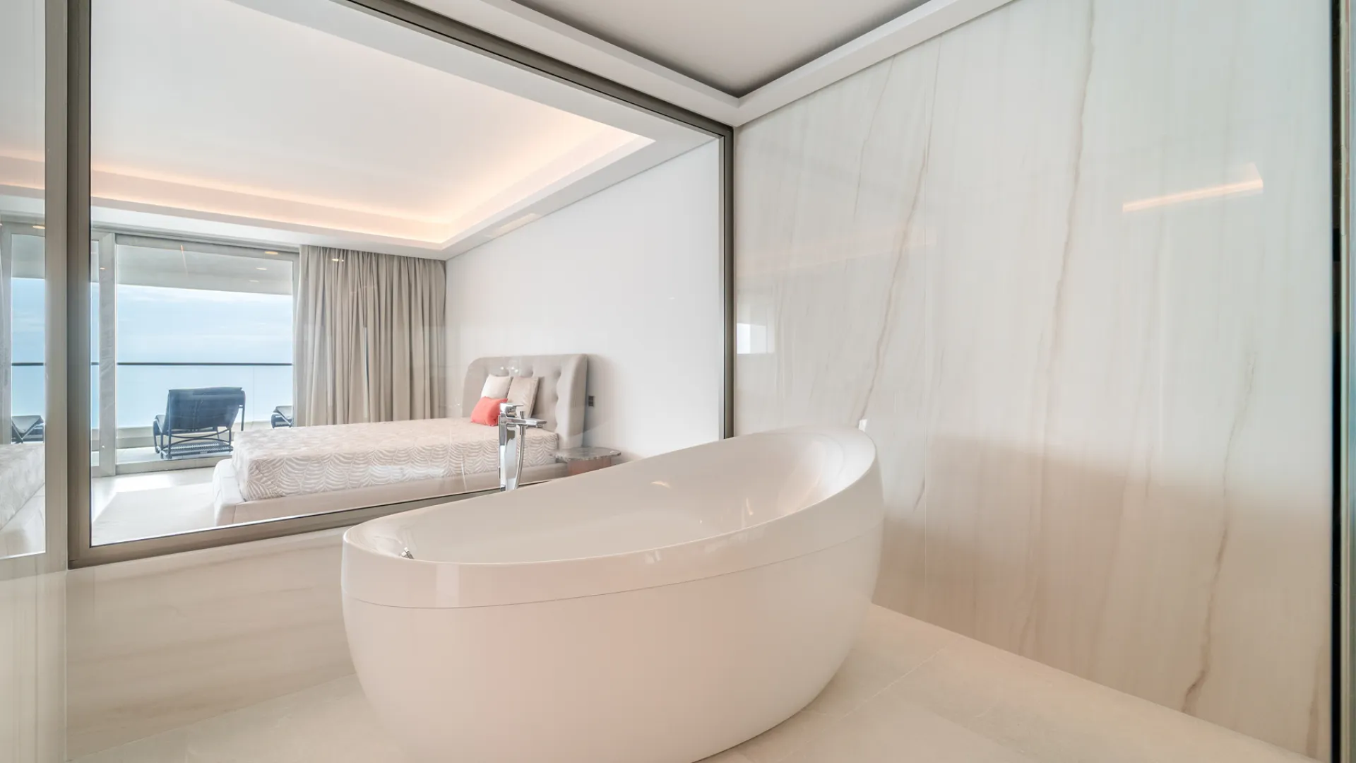 For sale apartment with 4 bedrooms in Parque Mediterráneo - Santa Paula