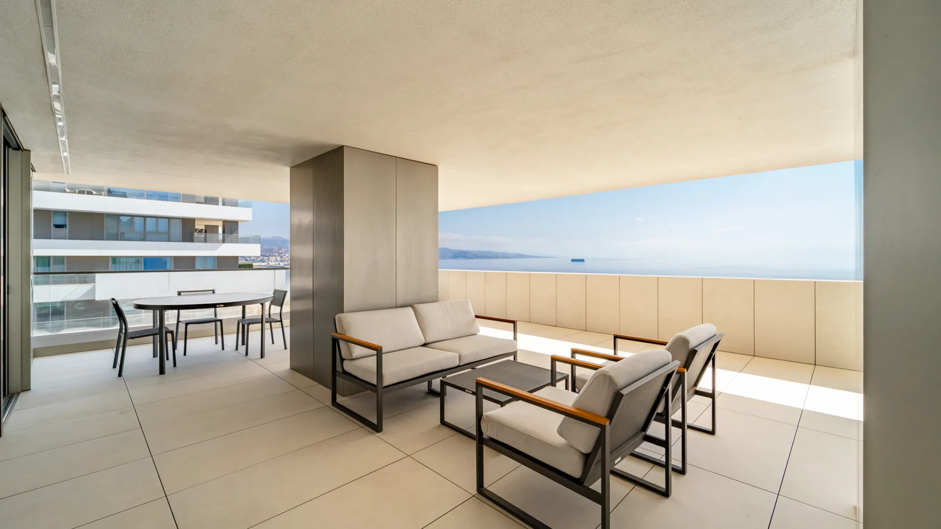 For sale apartment with 4 bedrooms in Parque Mediterráneo - Santa Paula