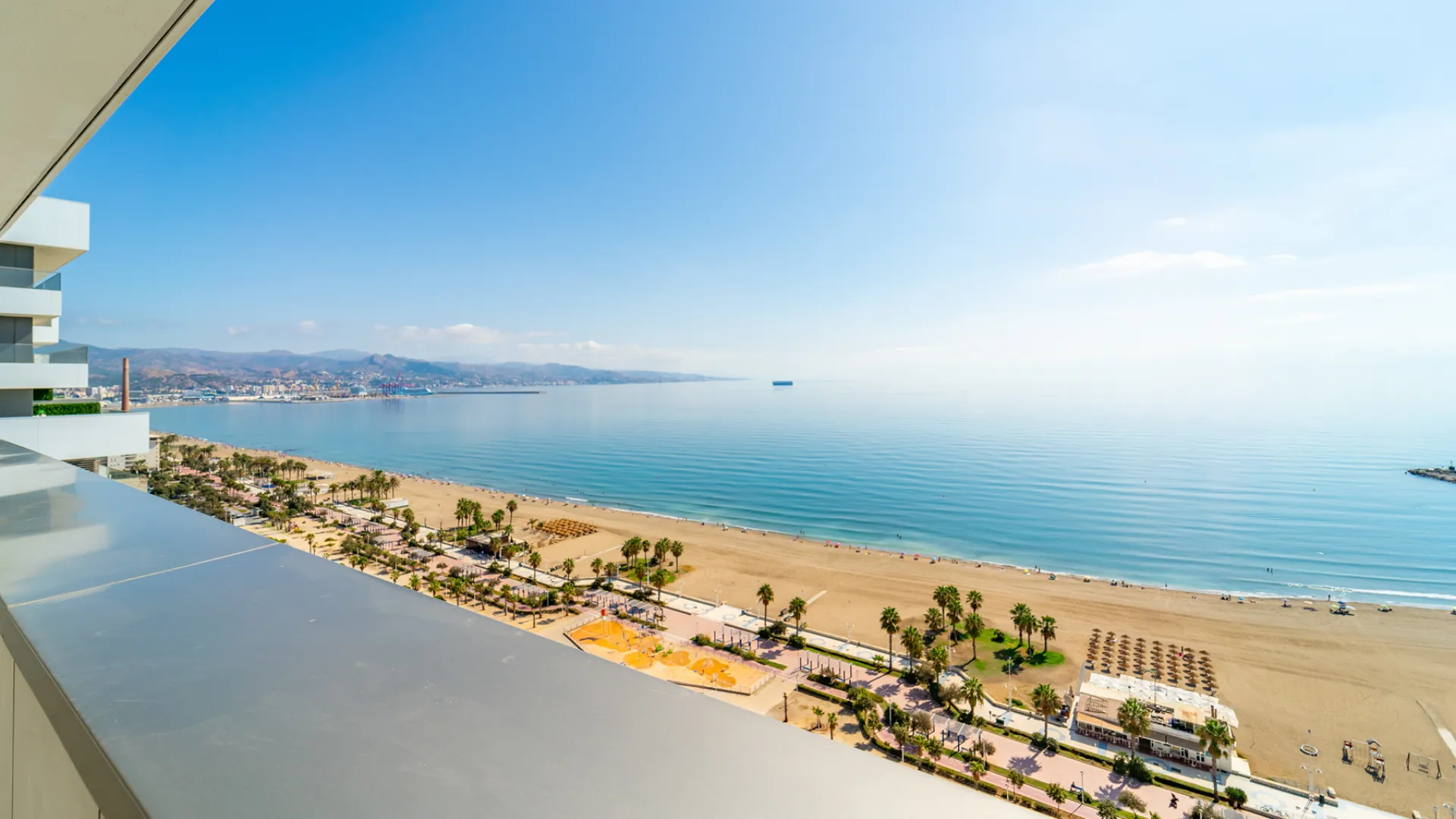 For sale apartment with 4 bedrooms in Parque Mediterráneo - Santa Paula