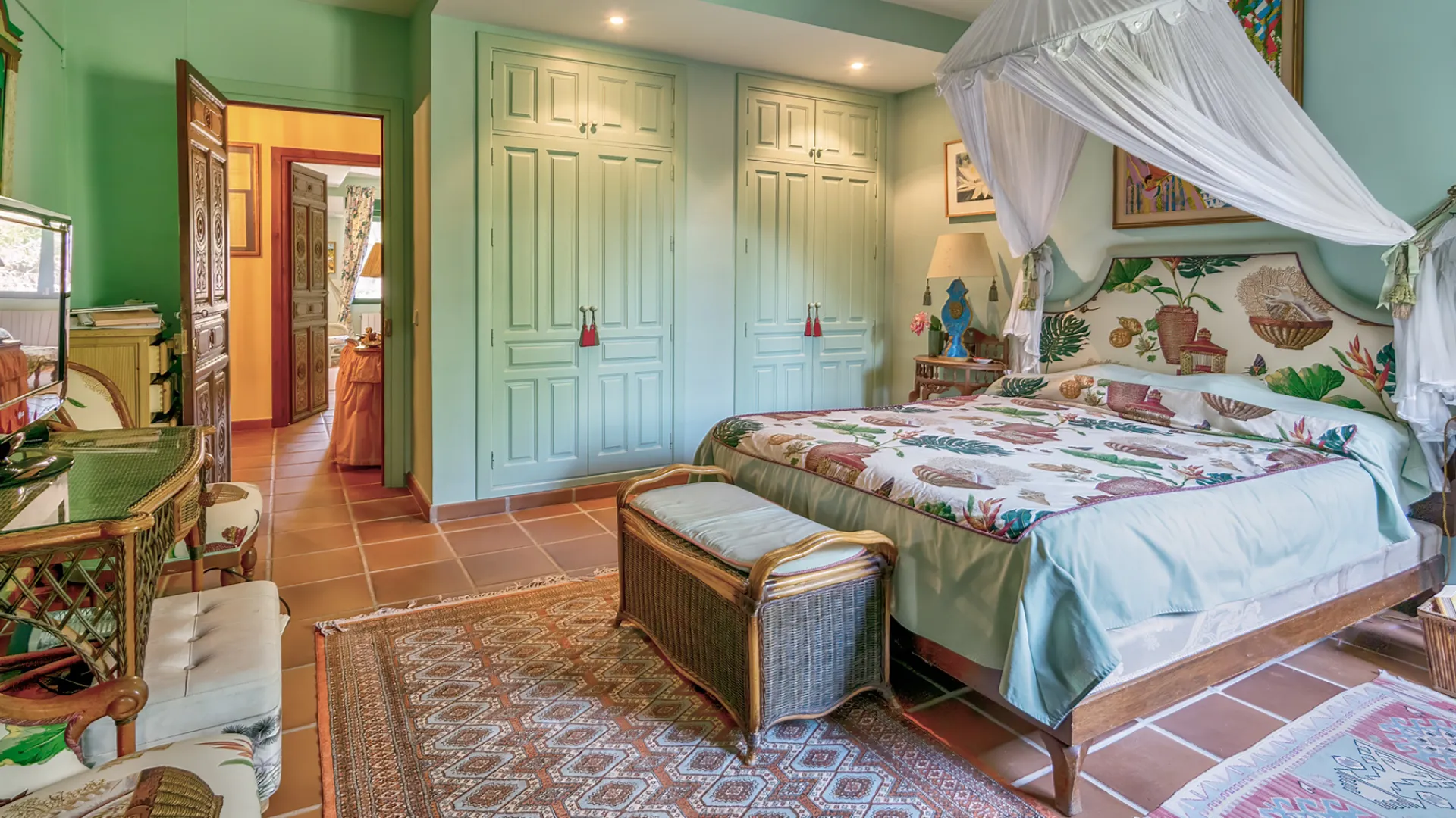 Comprar villa en Zona B con 5 dormitorios