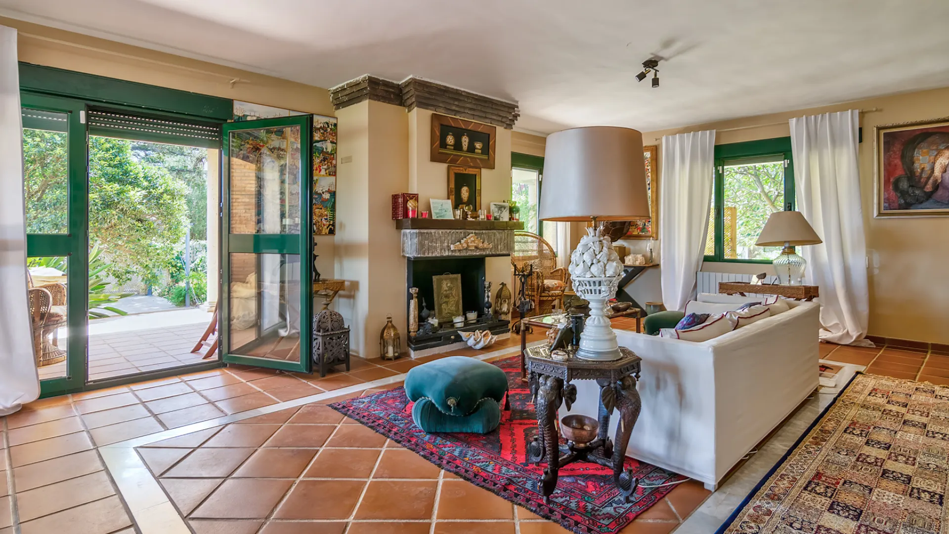 Comprar villa en Zona B con 5 dormitorios