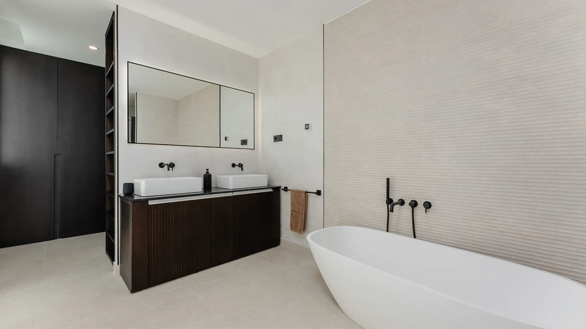 Apartamento en venta en Riva Residences de 3 dormitorios