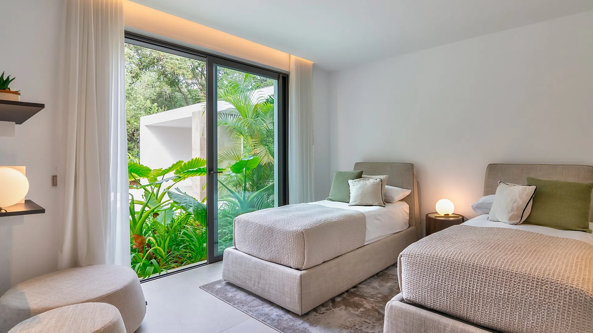 Villa with 6 bedrooms for sale in Valderrama Golf