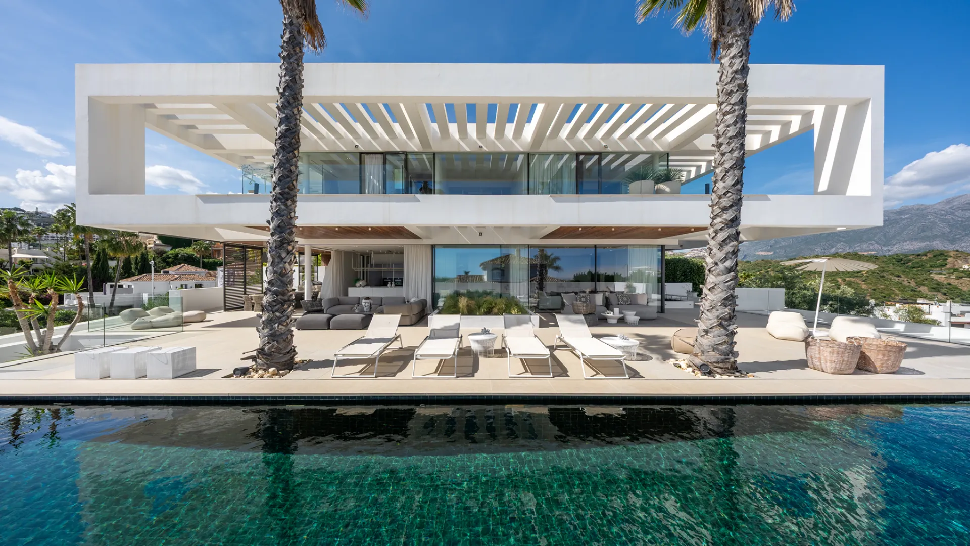 El Herrojo villa for sale