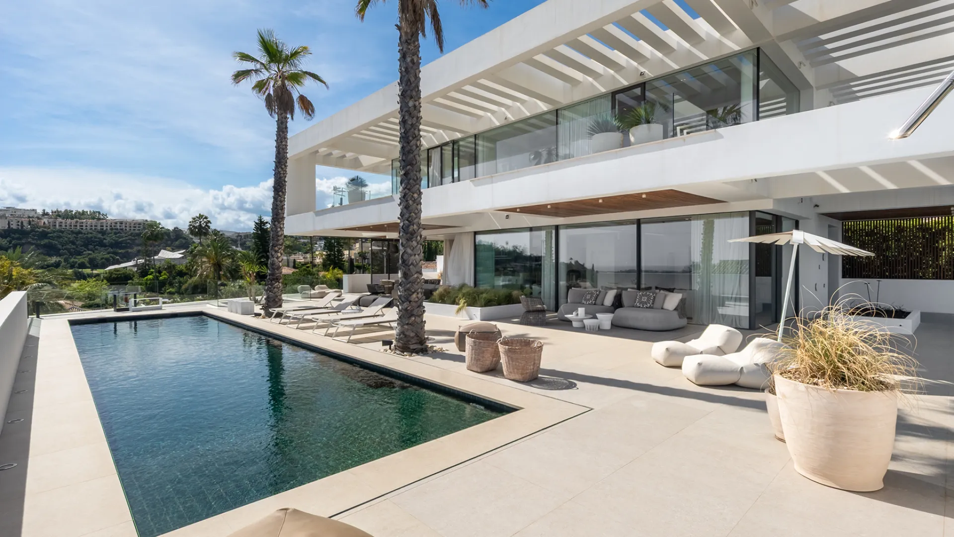 El Herrojo villa for sale