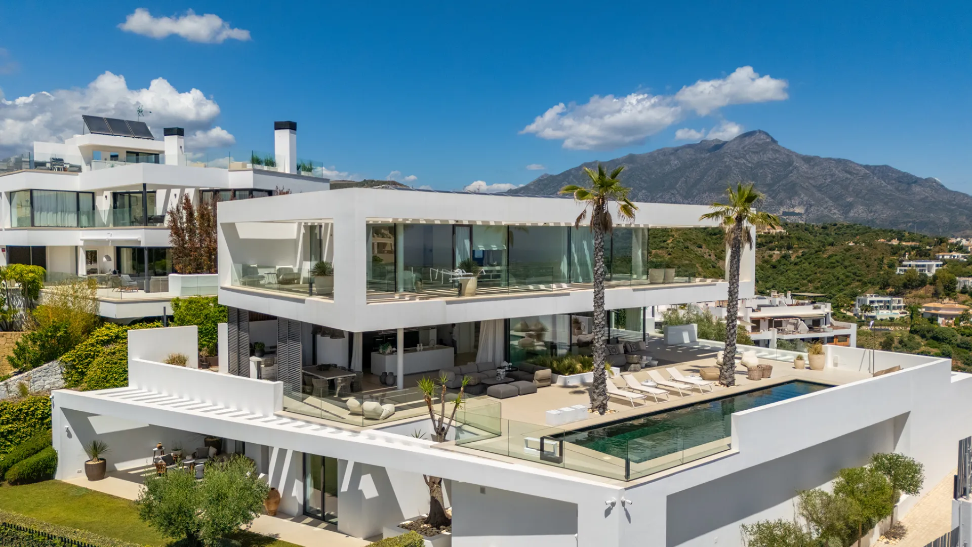 El Herrojo villa for sale