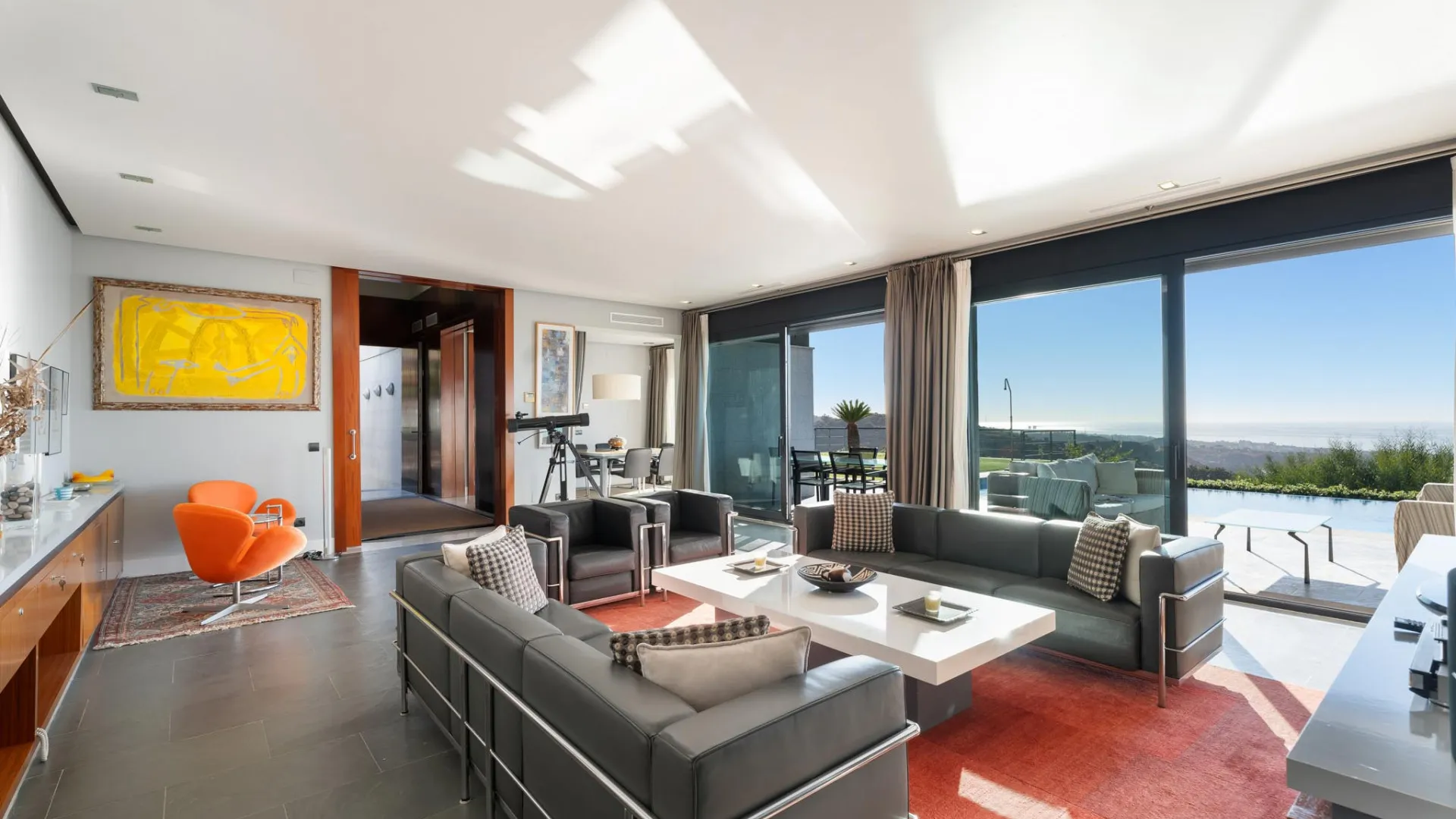 Los Altos de los Monteros, villa a la venta