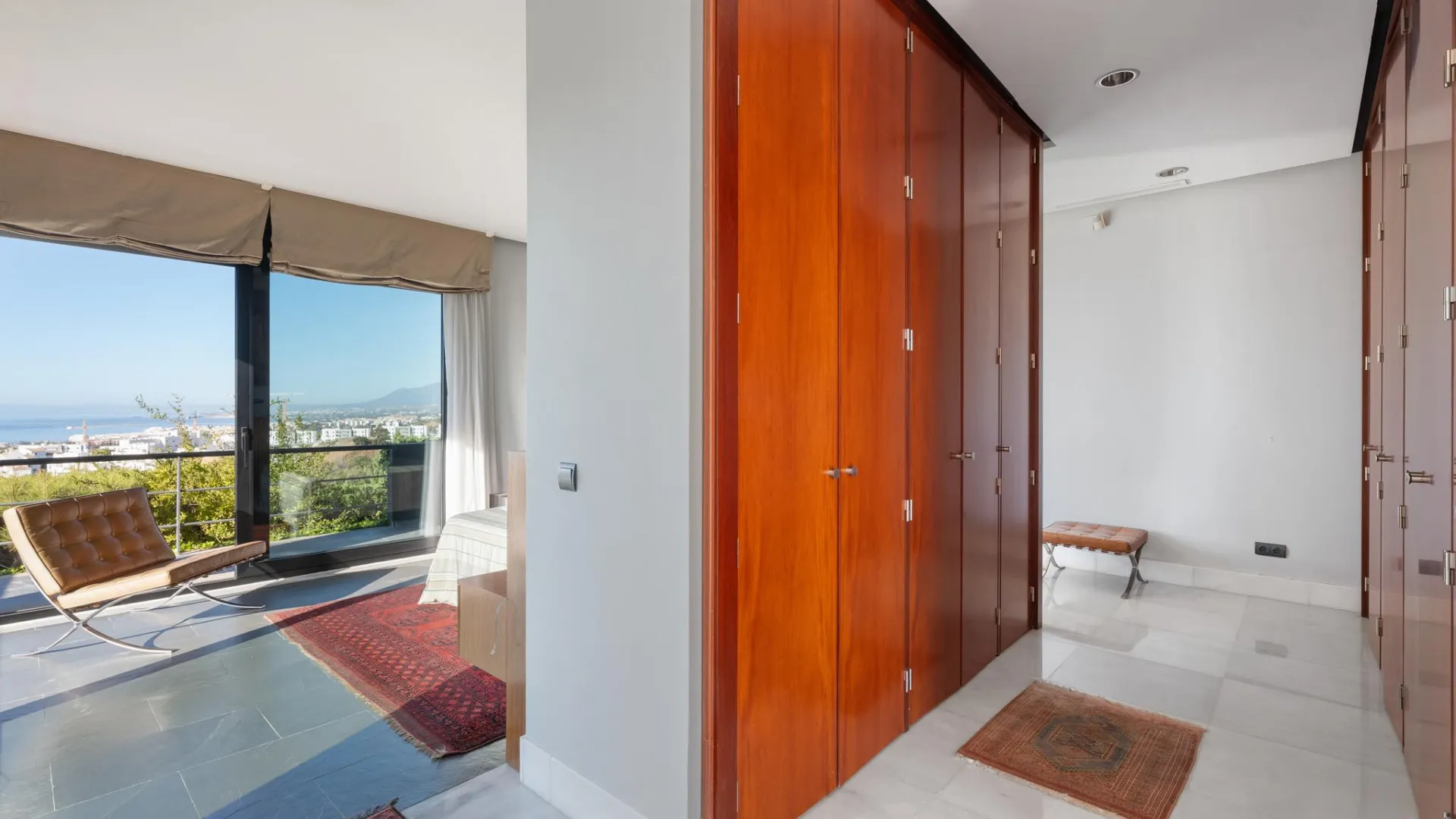 Los Altos de los Monteros, villa a la venta