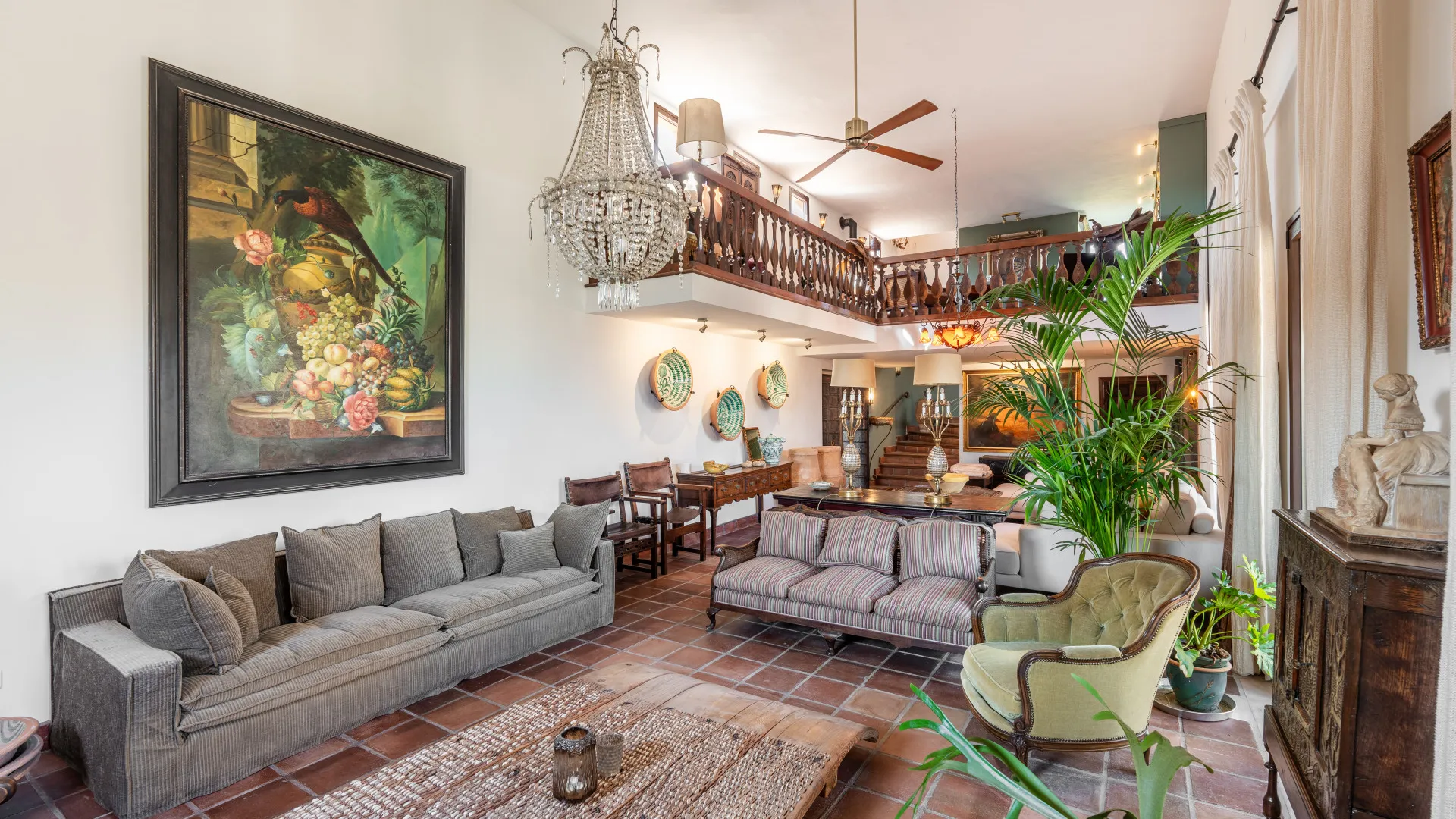 Finca de 5 dormitorios en venta en Comares