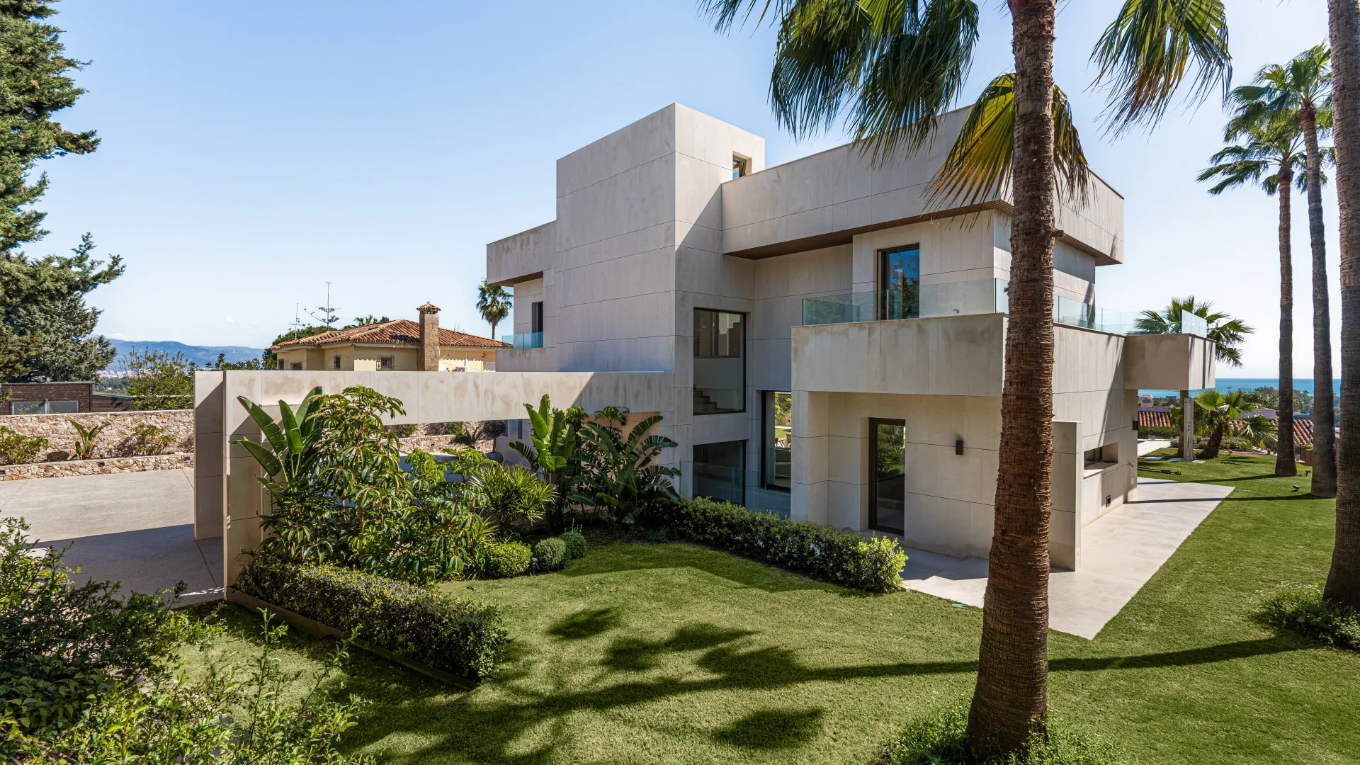 Villa for sale in Churriana