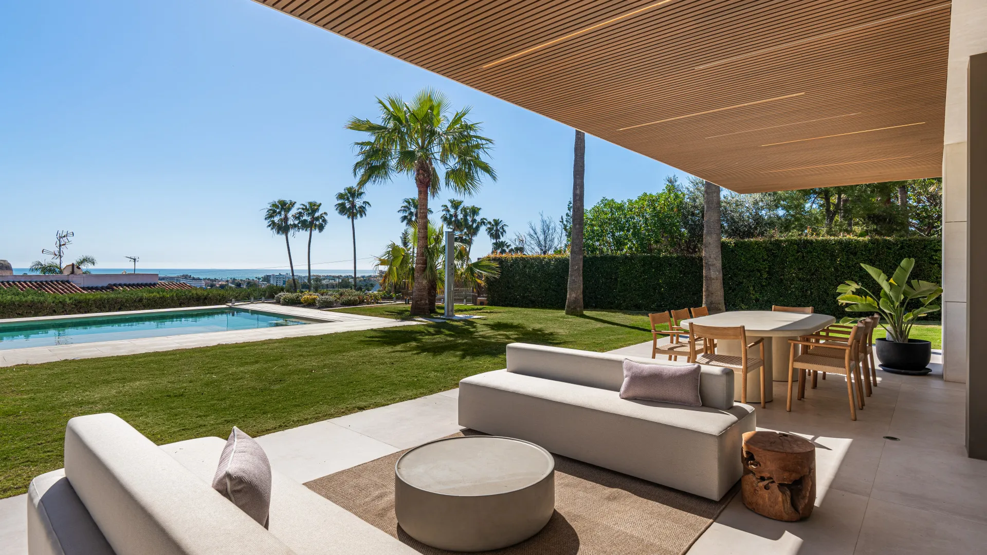 Villa for sale in Churriana