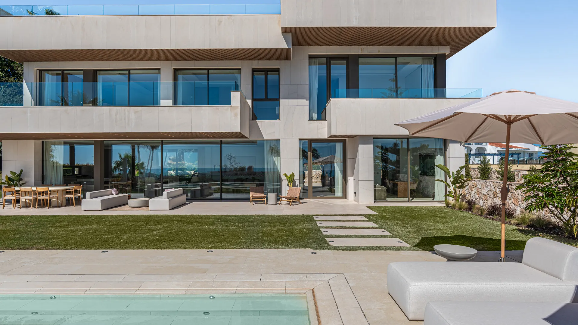 Villa for sale in Churriana