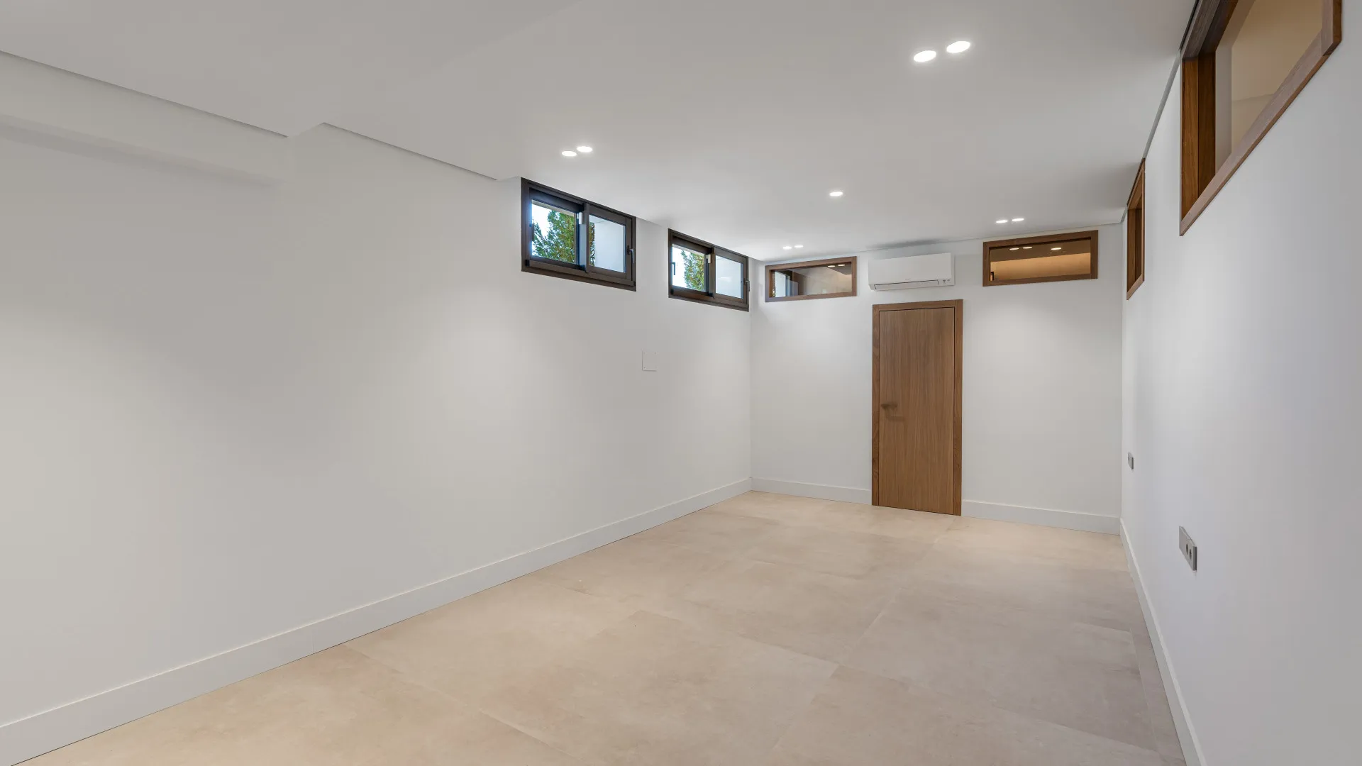 Villa for sale in Churriana
