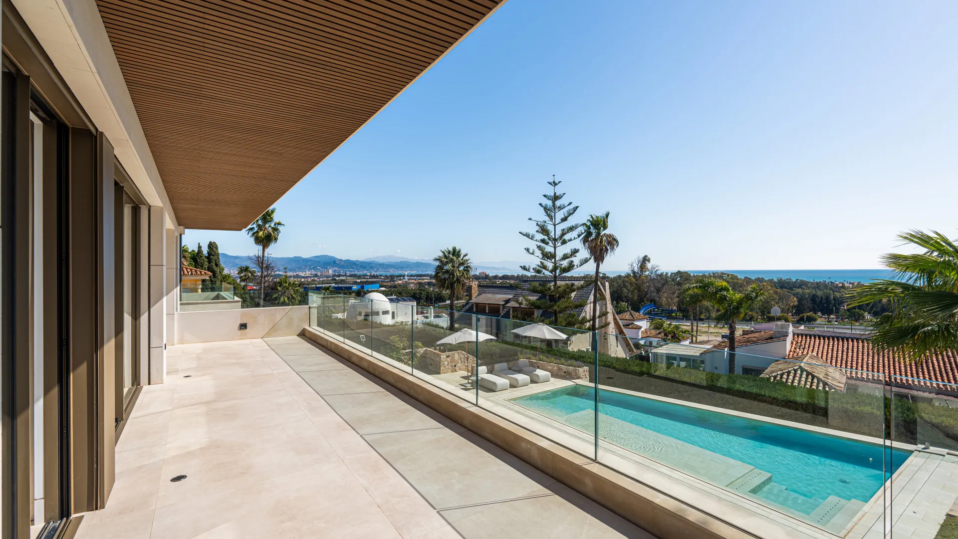 Villa for sale in Churriana