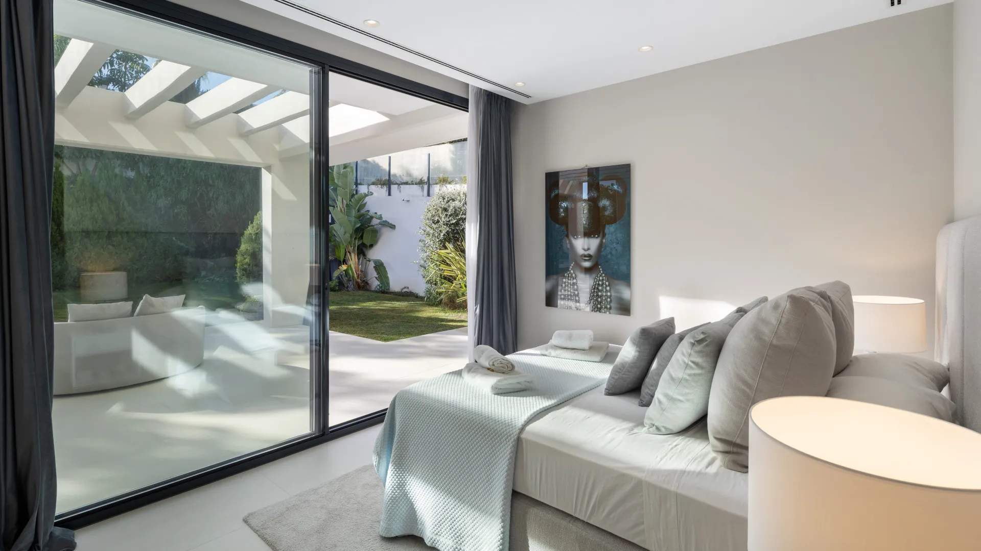 For sale villa in Haza del Conde with 6 bedrooms