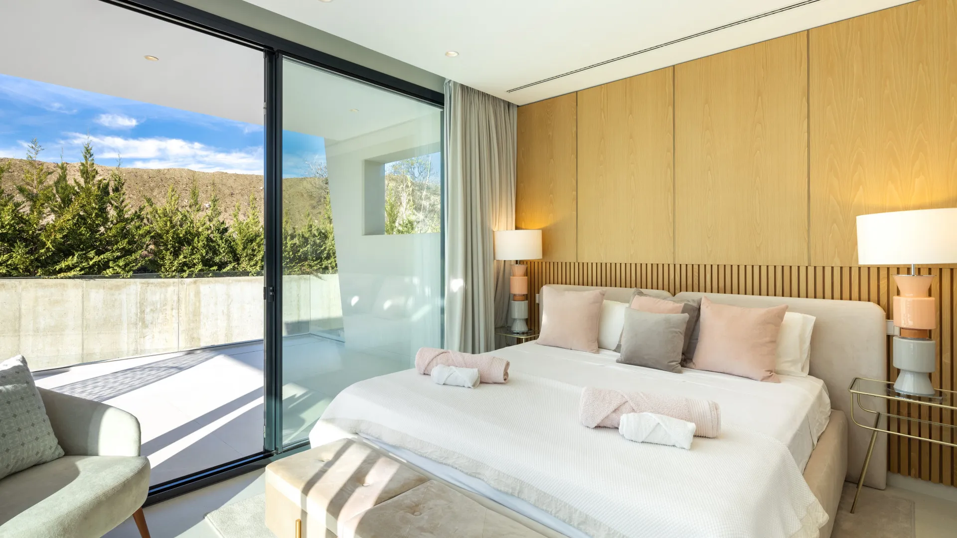 For sale villa in Haza del Conde with 6 bedrooms